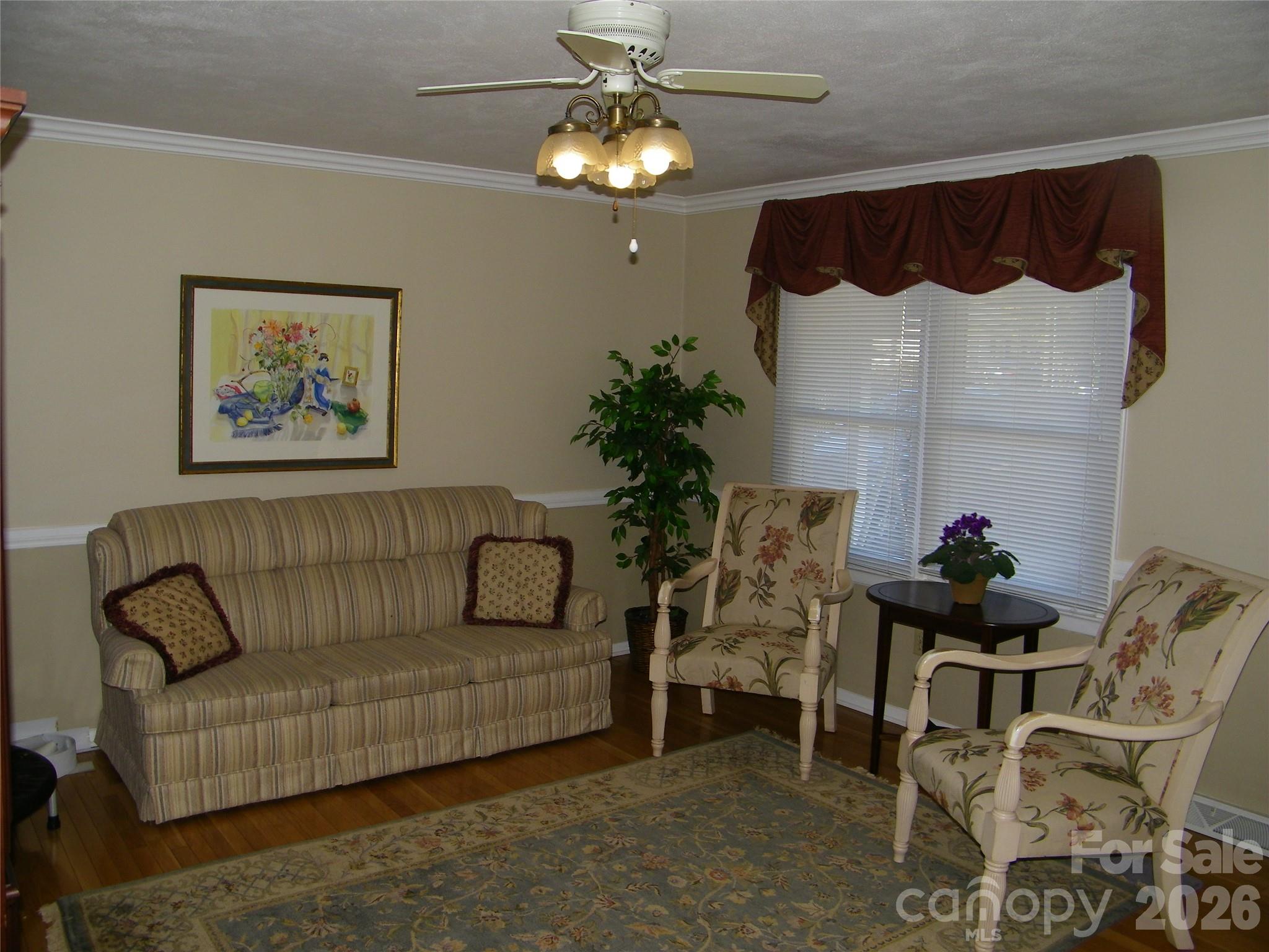 Single Family Residence at 214 Klondale Street, Rockwell, photo 4 of 28