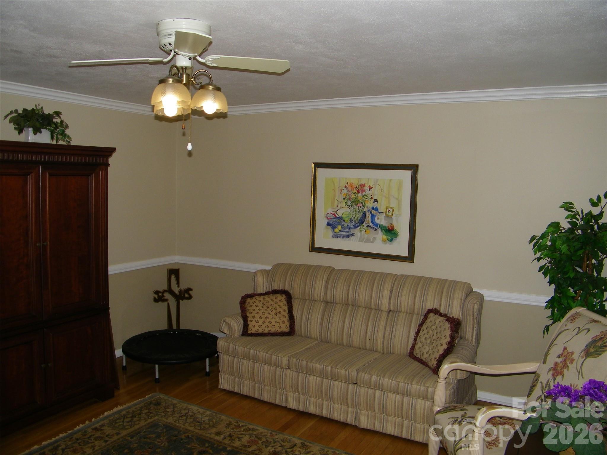 Single Family Residence at 214 Klondale Street, Rockwell, photo 5 of 28