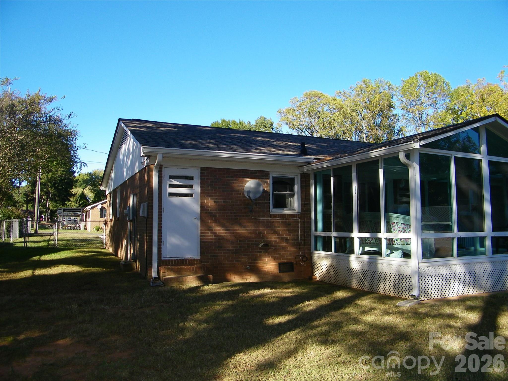 Single Family Residence at 214 Klondale Street, Rockwell, photo 23 of 28