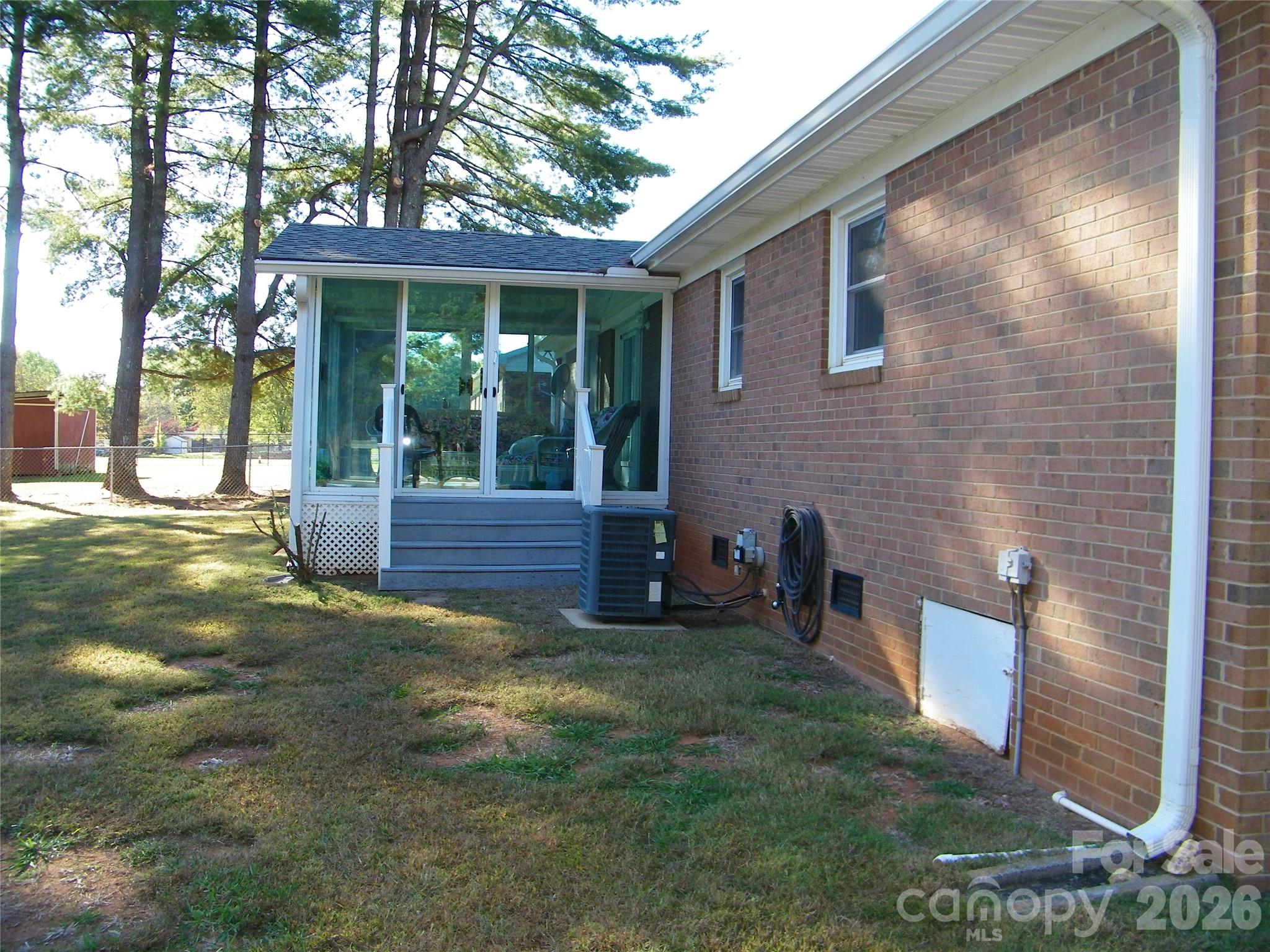 Single Family Residence at 214 Klondale Street, Rockwell, photo 28 of 28