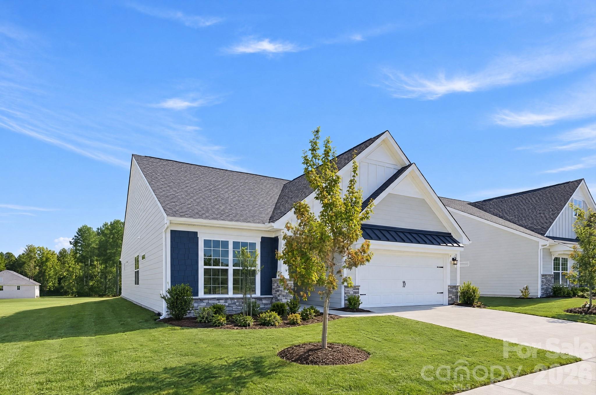 Single Family Residence at 6431 Turkey Roost Way, Lancaster, photo 3 of 31