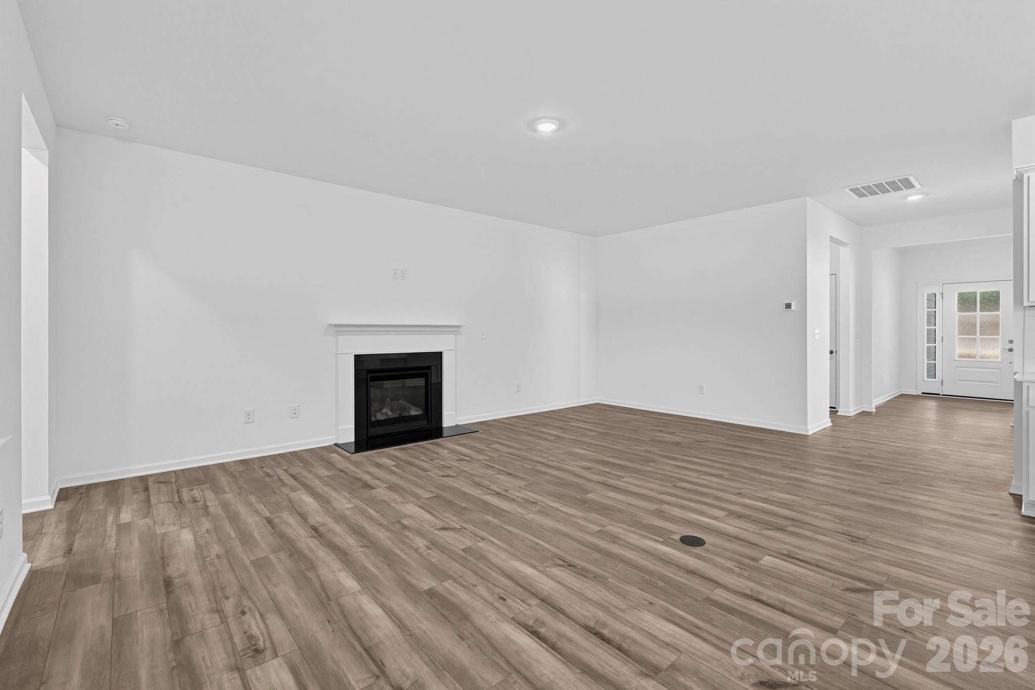 Single Family Residence at 6431 Turkey Roost Way, Lancaster, photo 13 of 31