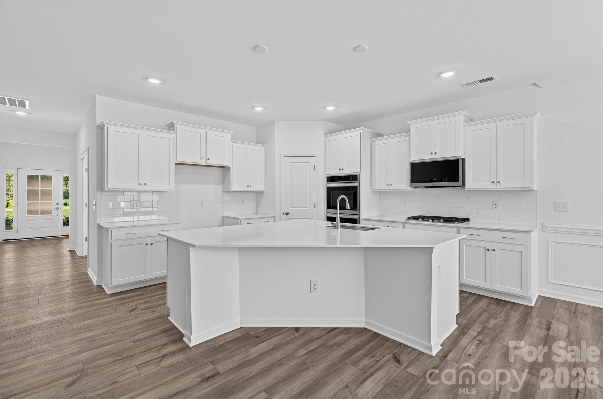 Single Family Residence at 6431 Turkey Roost Way, Lancaster, photo 14 of 31