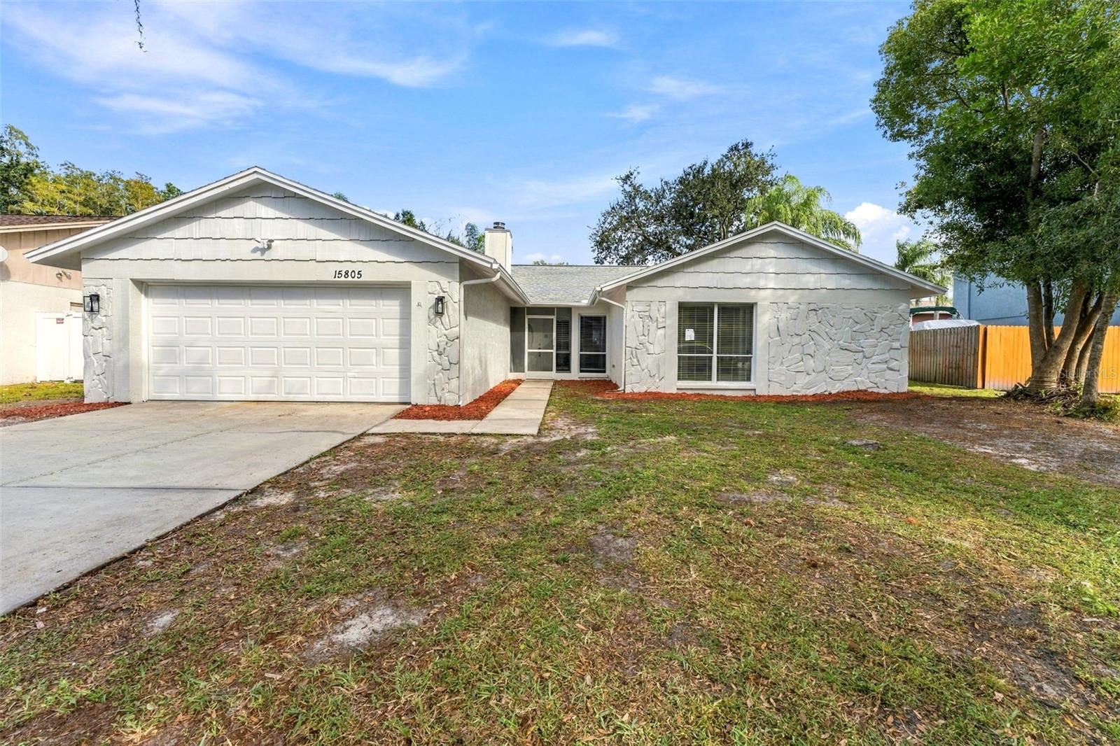 Single Family Residence at 15805 COUNTRY LAKE DR, TAMPA, photo 3 of 55