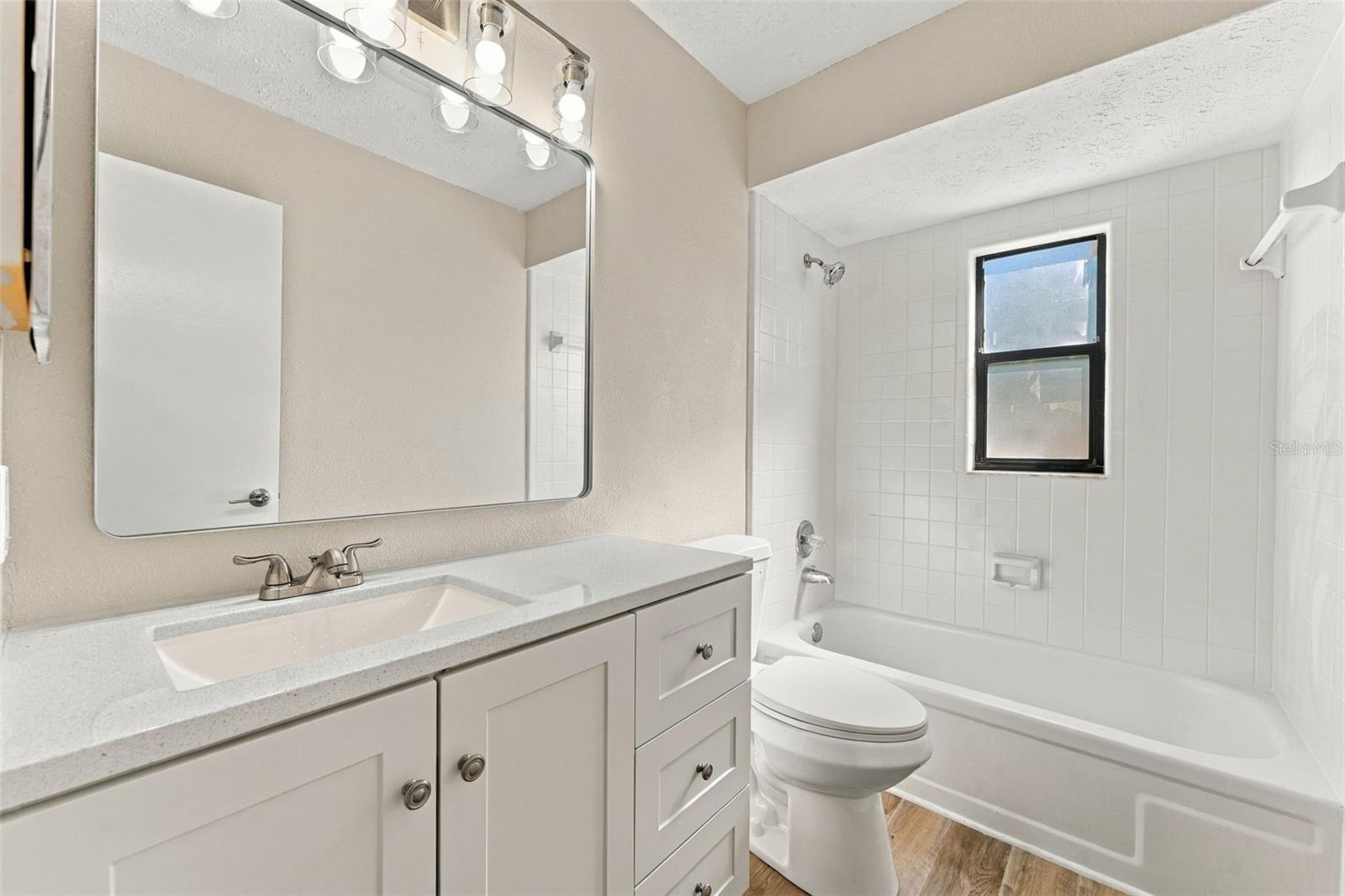 Single Family Residence at 15805 COUNTRY LAKE DR, TAMPA, photo 25 of 55