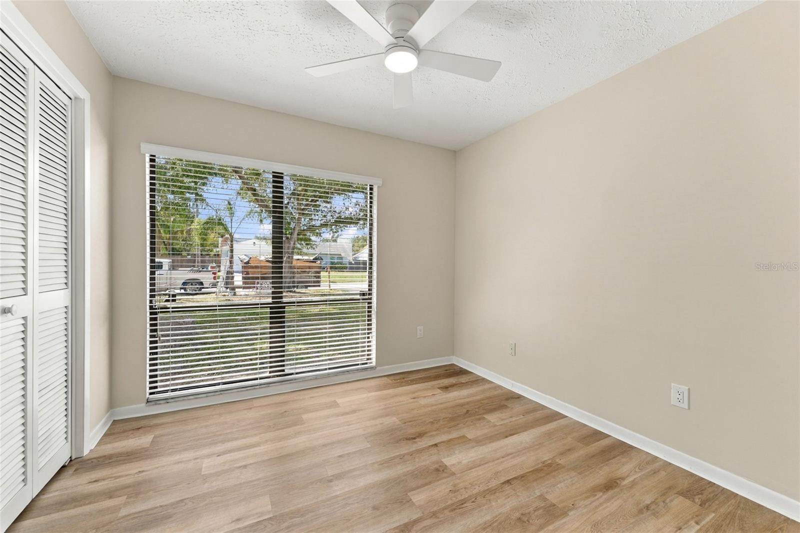 Single Family Residence at 15805 COUNTRY LAKE DR, TAMPA, photo 28 of 55