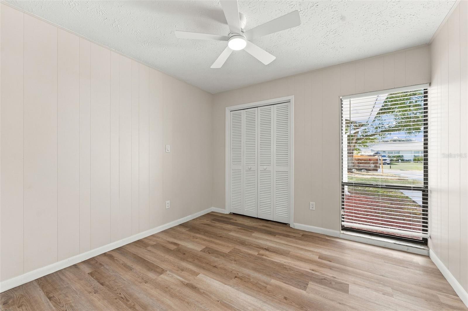 Single Family Residence at 15805 COUNTRY LAKE DR, TAMPA, photo 34 of 55