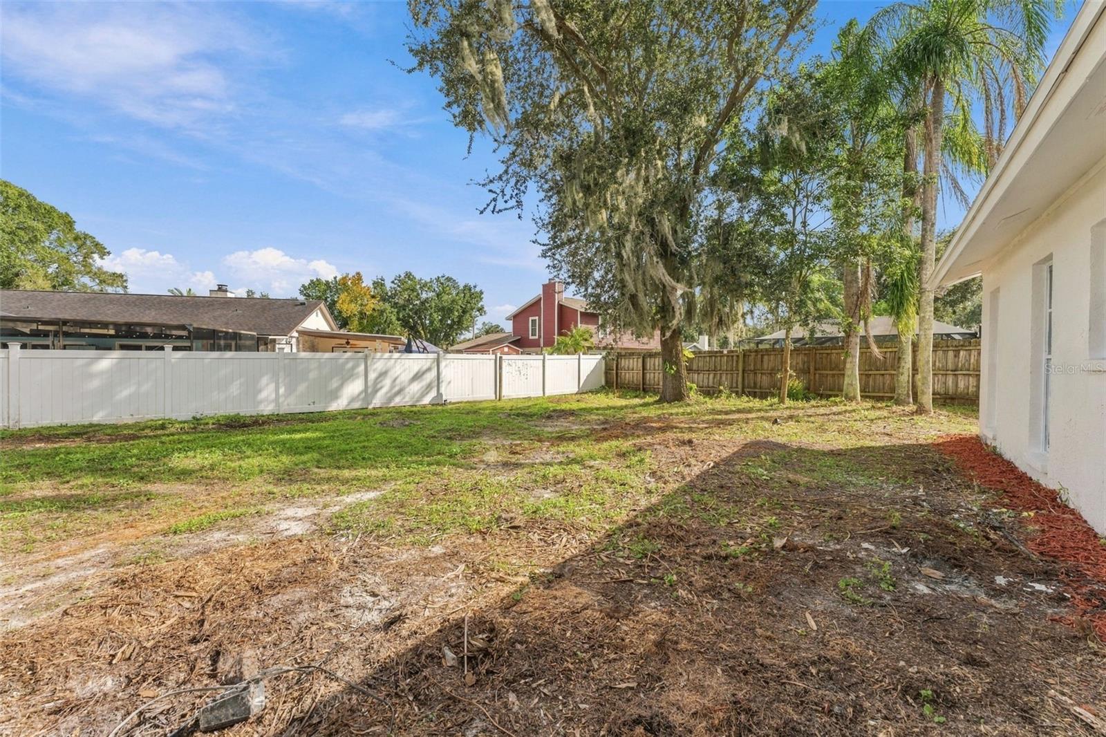 Single Family Residence at 15805 COUNTRY LAKE DR, TAMPA, photo 38 of 55