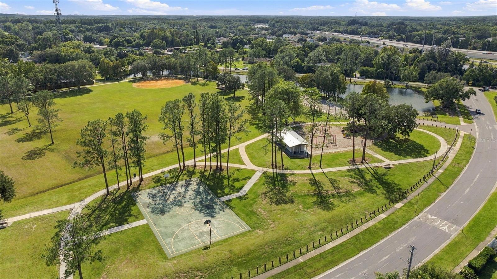 Single Family Residence at 15805 COUNTRY LAKE DR, TAMPA, photo 49 of 55