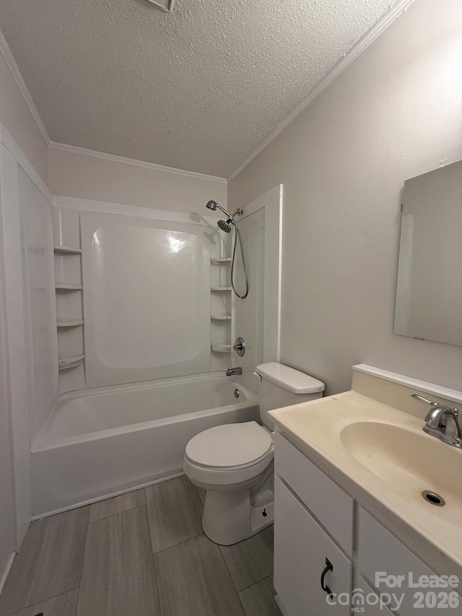 Single Family Residence at 119 Farmington Drive, Stanley, photo 5 of 11
