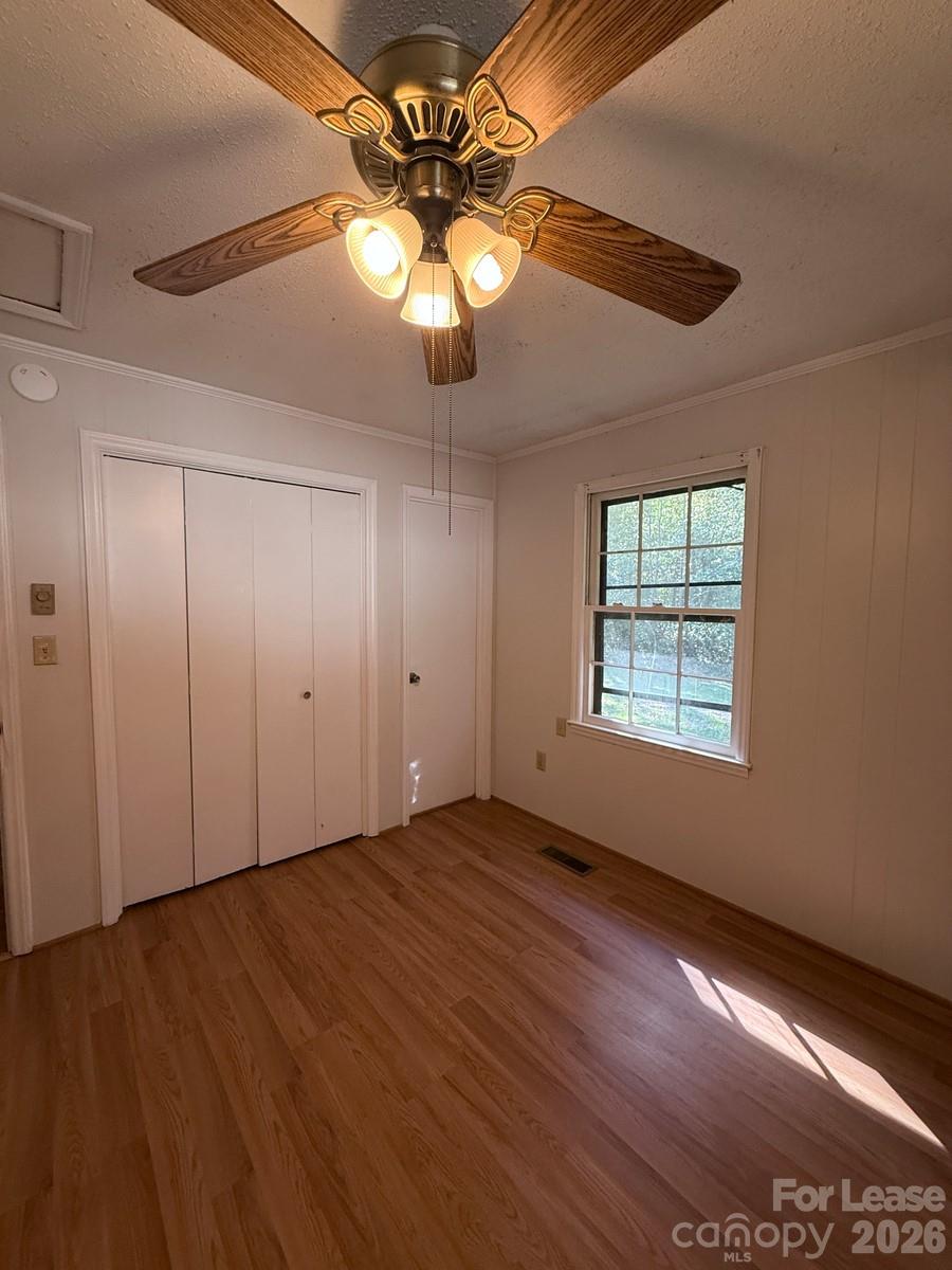 Single Family Residence at 119 Farmington Drive, Stanley, photo 6 of 11