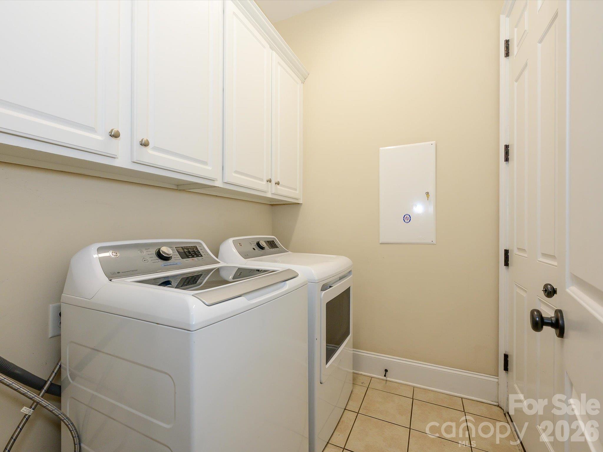 Single Family Residence at 2325 Herrons Nest Place NW, Concord, photo 10 of 44