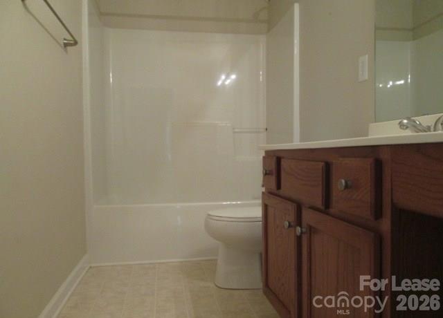 Single Family Residence at 2119 Kenwood Terrace Drive, Matthews, photo 7 of 8