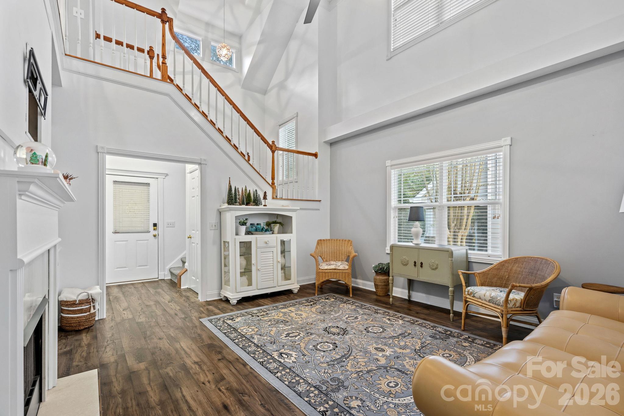 Open 2 level Living Room - 14951 Alexander Place Drive, Huntersville