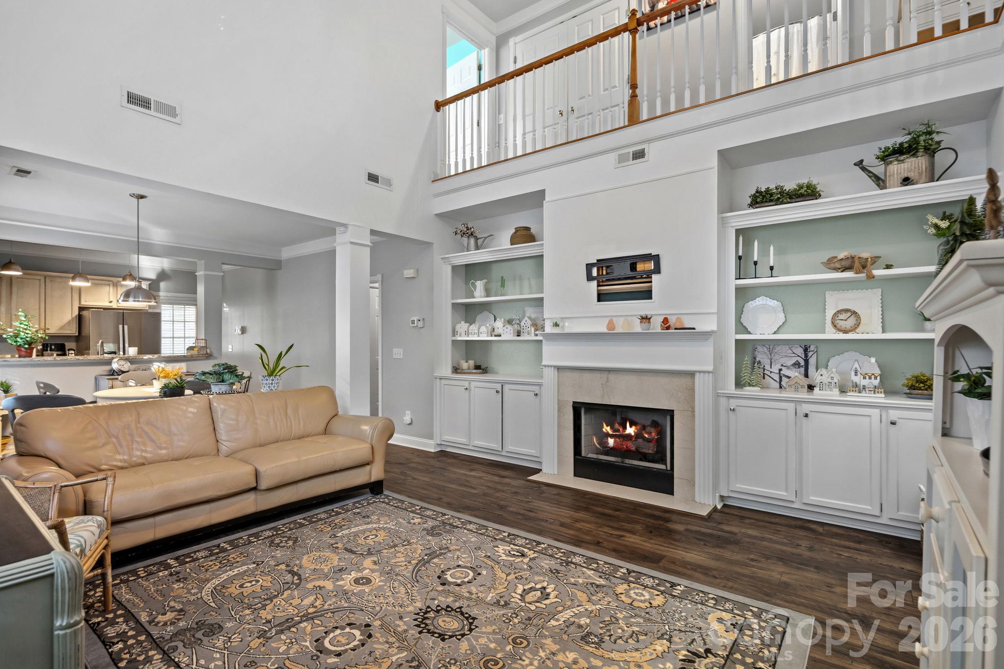 Built ins - 14951 Alexander Place Drive, Huntersville
