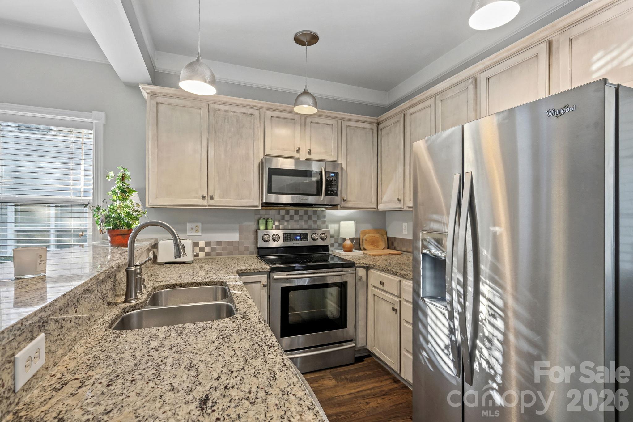 Townhouse at 14951 Alexander Place Drive, Huntersville, photo 5 of 24
