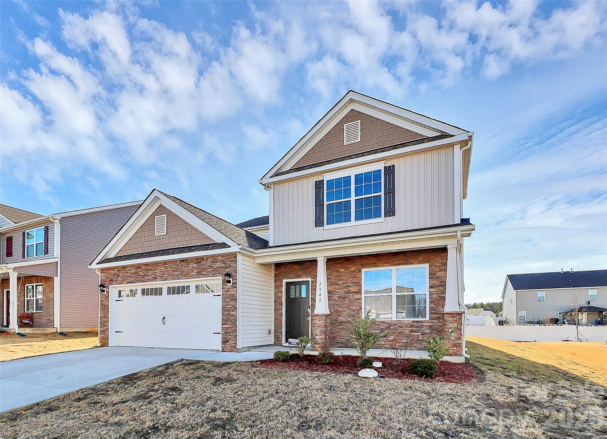 Single Family Residence at 7347 Teague Drive, Gastonia, photo 4 of 42