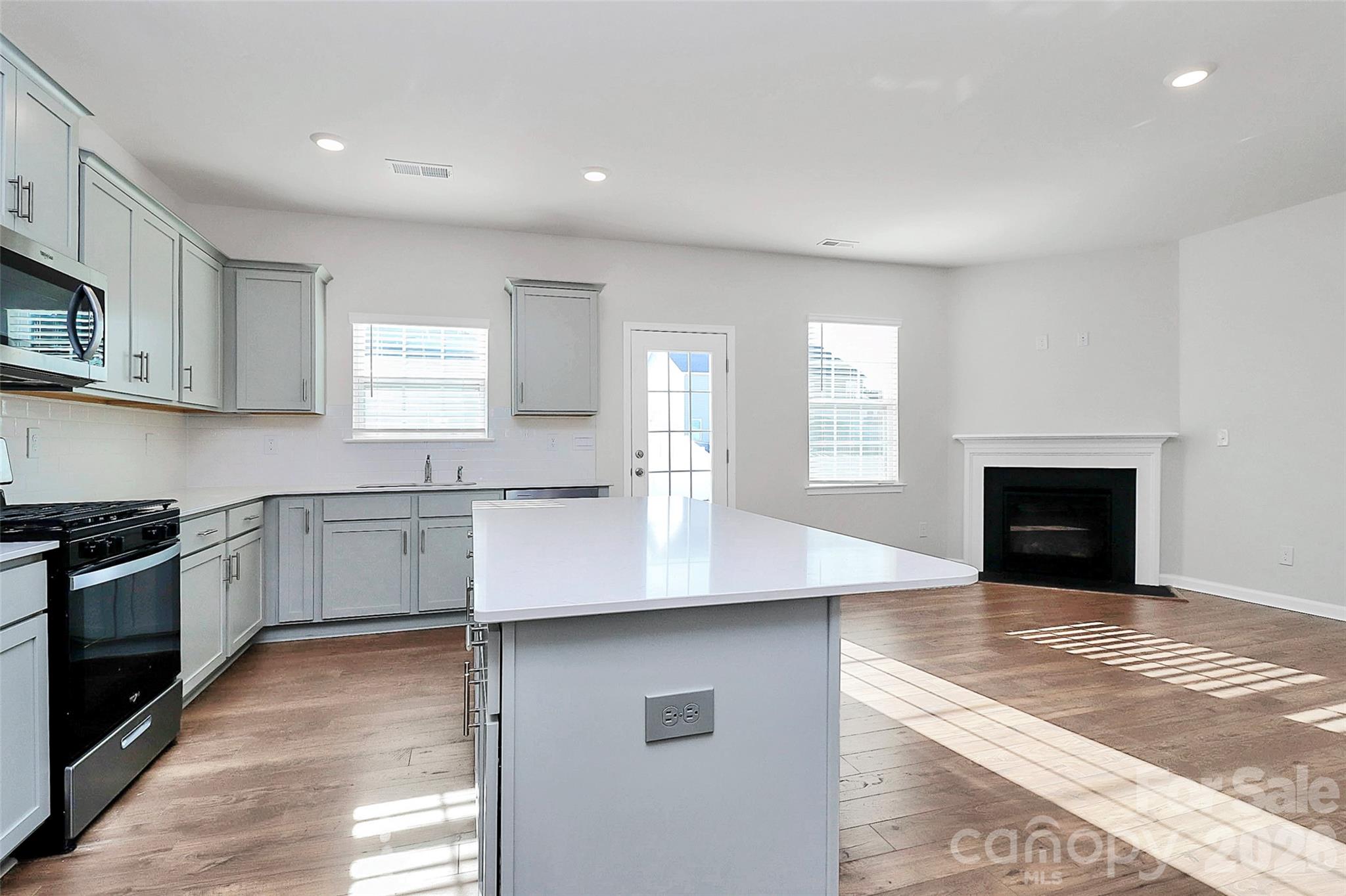 Single Family Residence at 7347 Teague Drive, Gastonia, photo 17 of 42