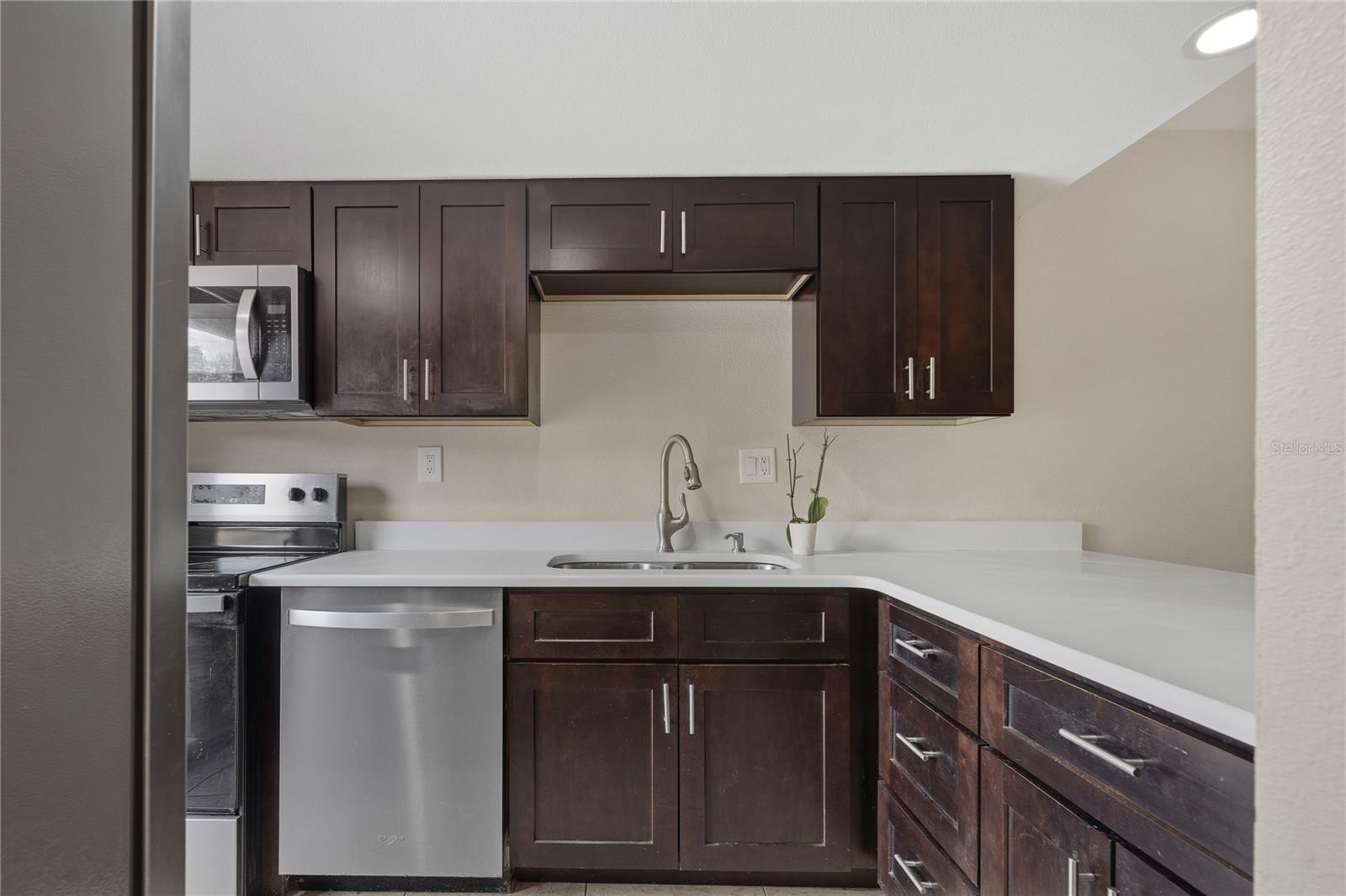 Townhouse at 270 MOREE LOOP #4, WINTER SPRINGS, photo 6 of 37