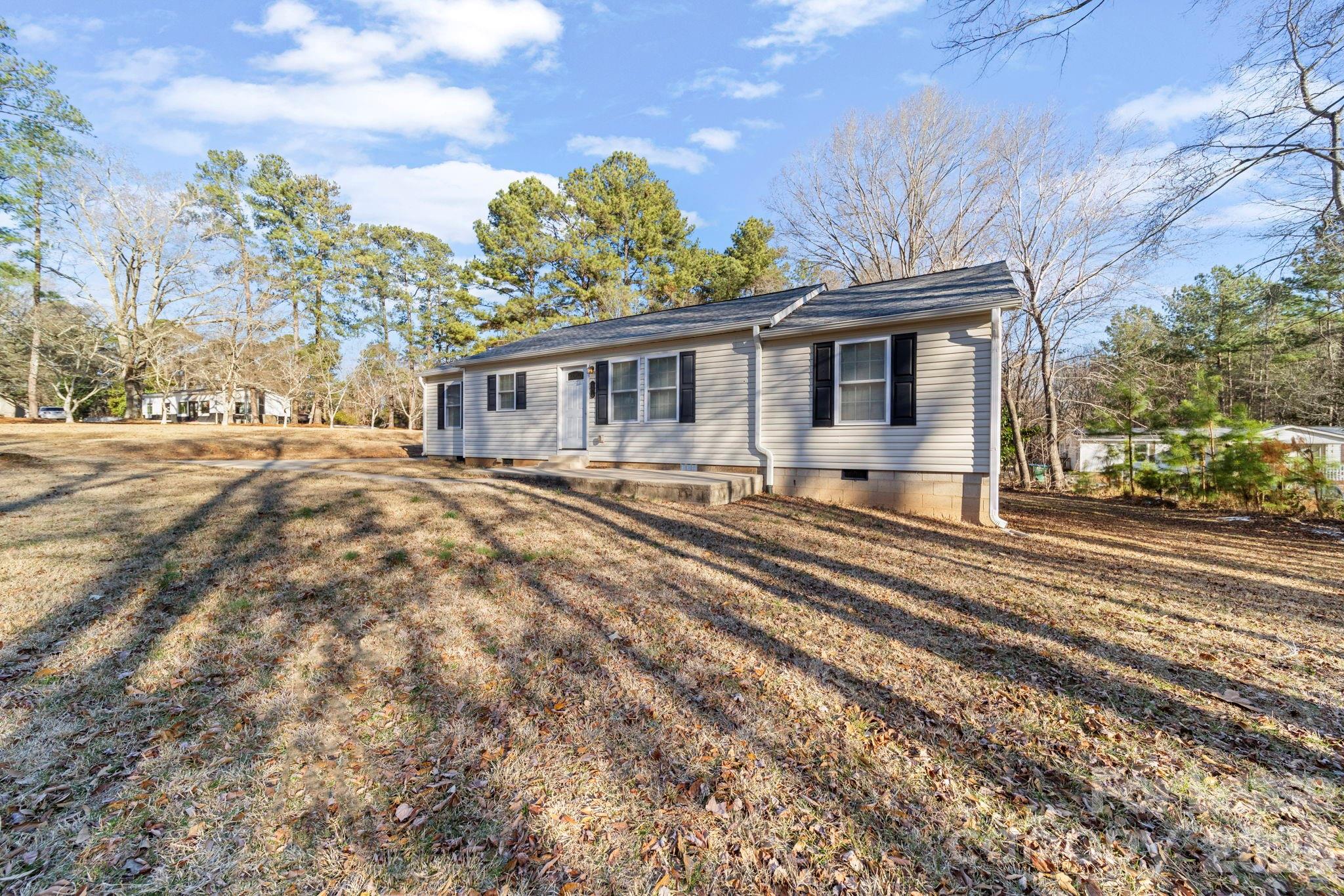Single Family Residence at 5309 Waxhaw Marvin Road, Waxhaw, photo 2 of 23