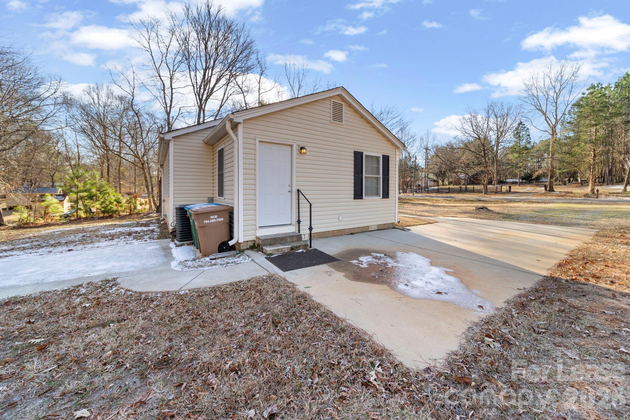 Single Family Residence at 5309 Waxhaw Marvin Road, Waxhaw, photo 20 of 23