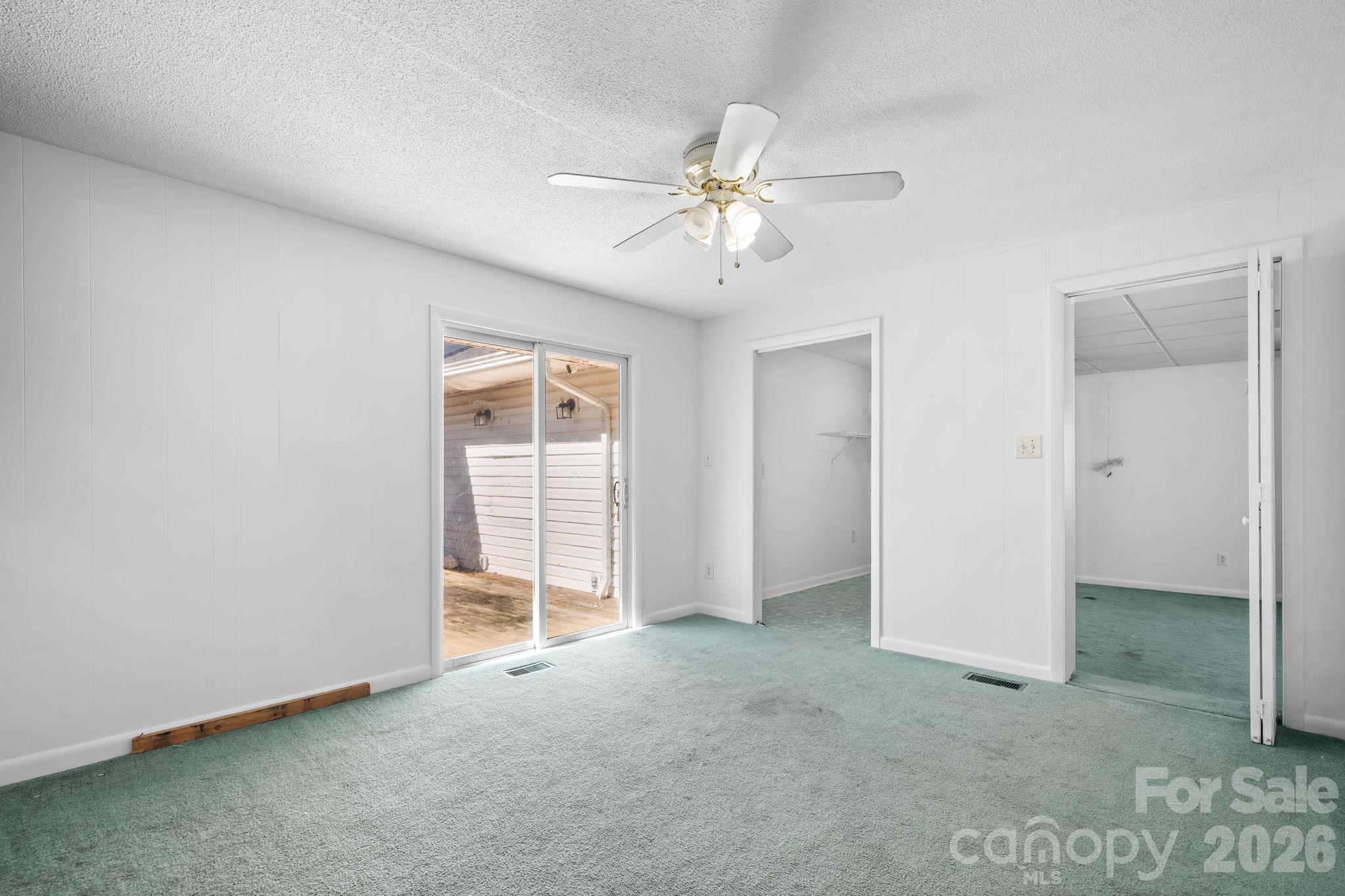 Single Family Residence at 2509 29th Street NE, Hickory, photo 6 of 47