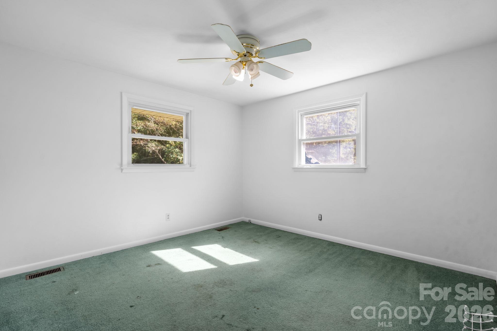 Single Family Residence at 2509 29th Street NE, Hickory, photo 12 of 47