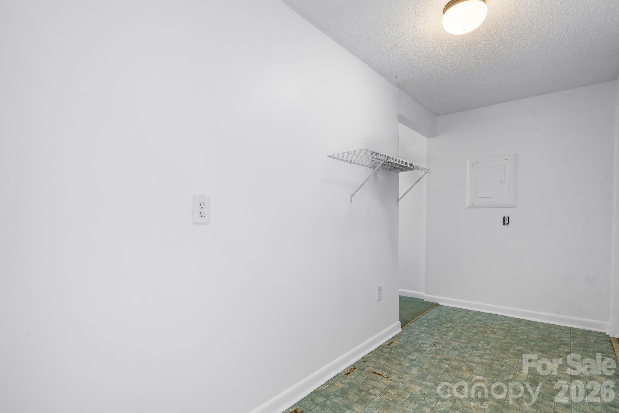 Single Family Residence at 2509 29th Street NE, Hickory, photo 15 of 47