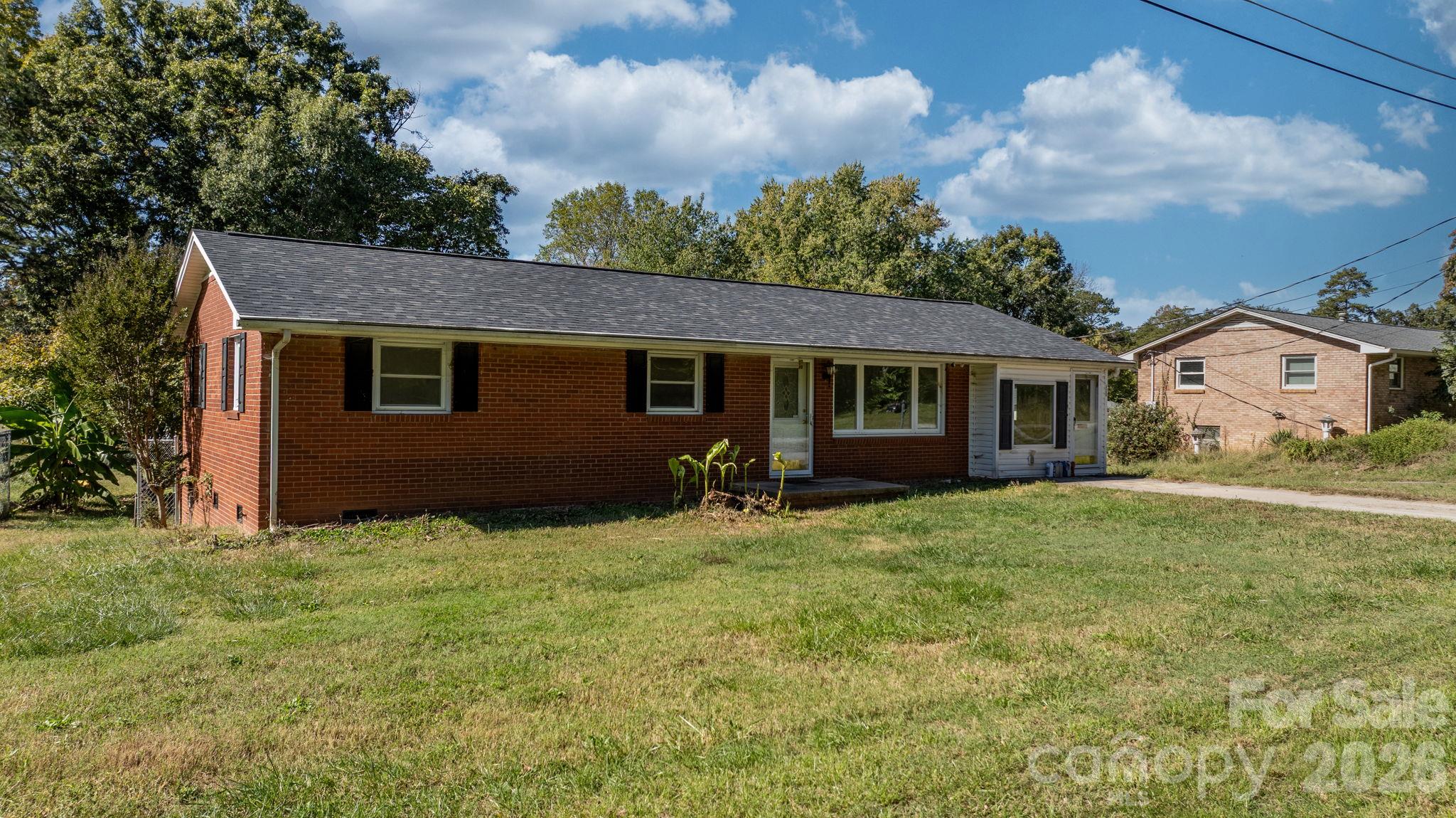 Single Family Residence at 2509 29th Street NE, Hickory, photo 34 of 47