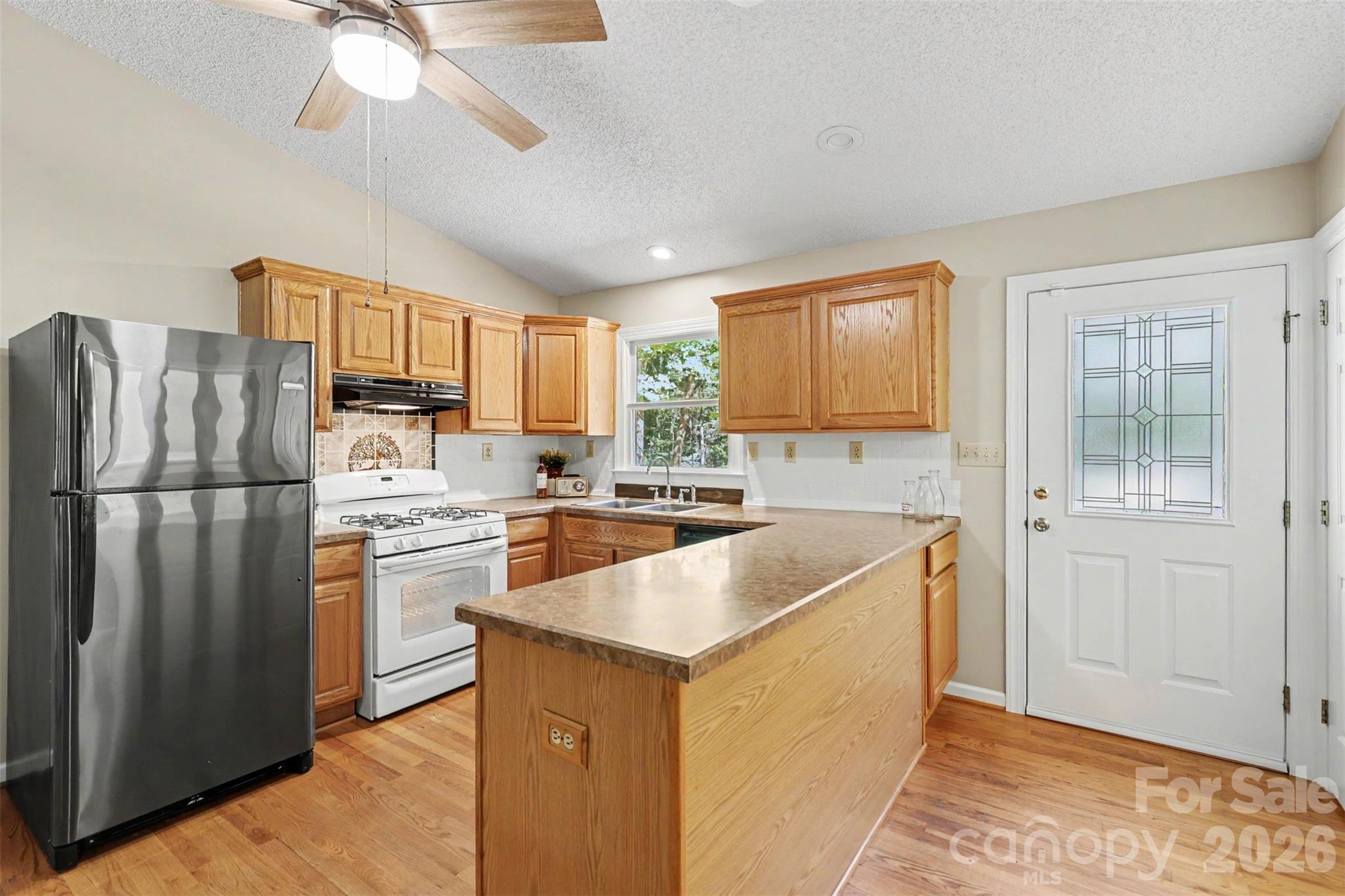Kitchen - 7605 Hedrick Circle, Huntersville