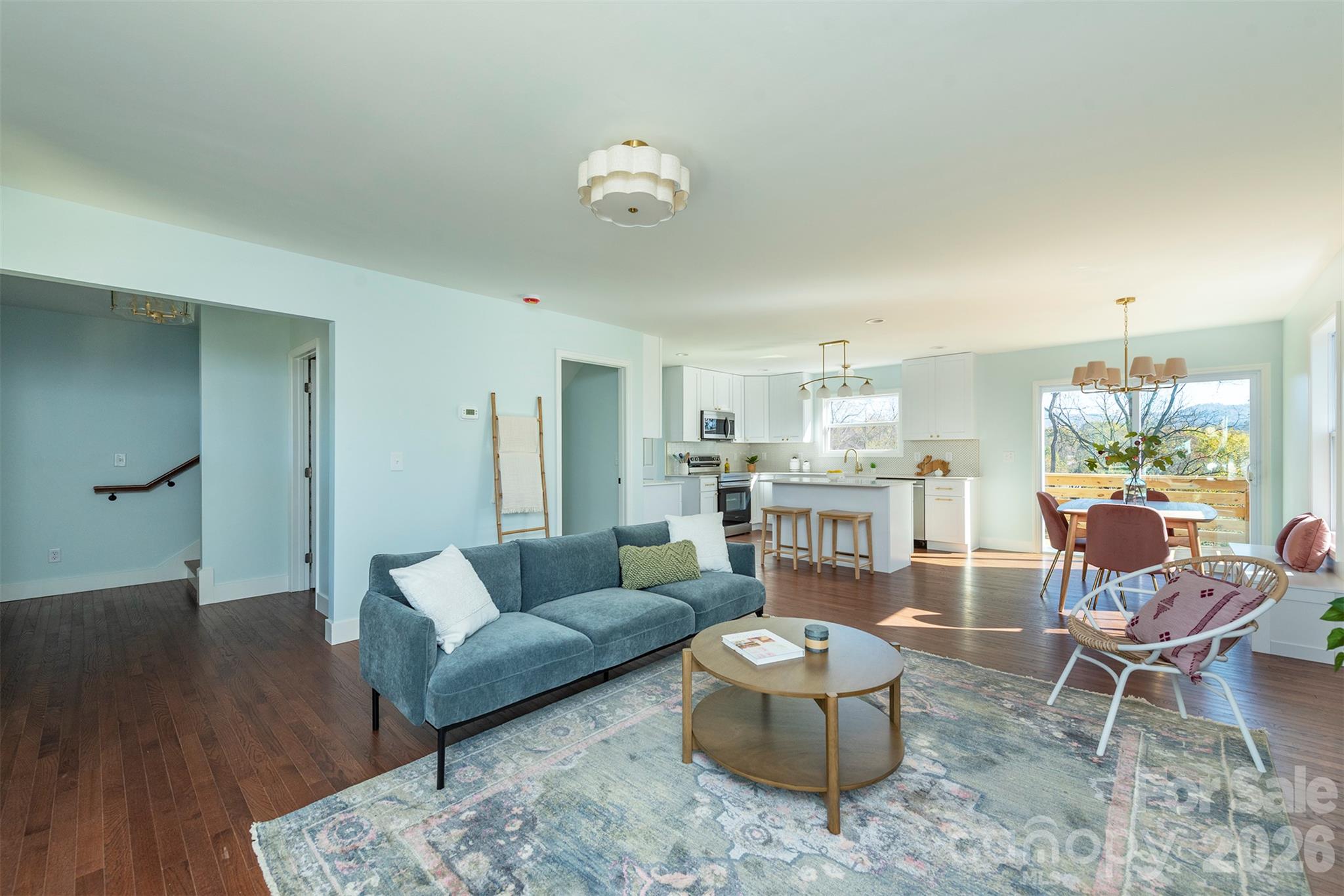 Single Family Residence at 14 Crestfield Avenue, Asheville, photo 3 of 29