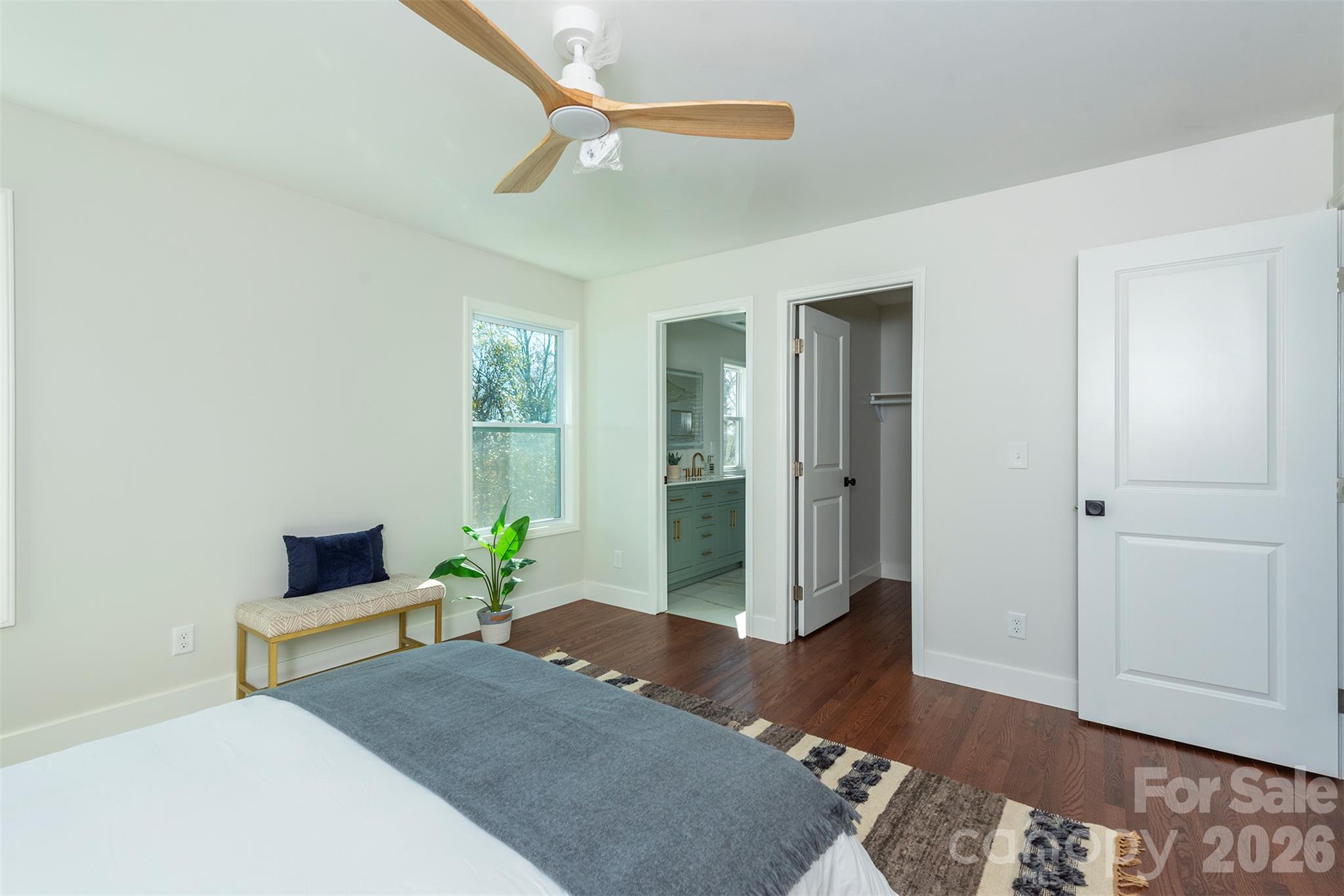 Primary bedroom - 14 Crestfield Avenue, Asheville