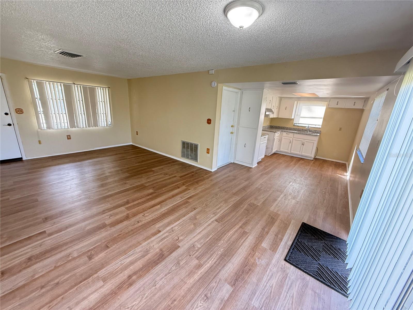 Single Family Residence at 8019 COLTON DR, PORT RICHEY, photo 4 of 38
