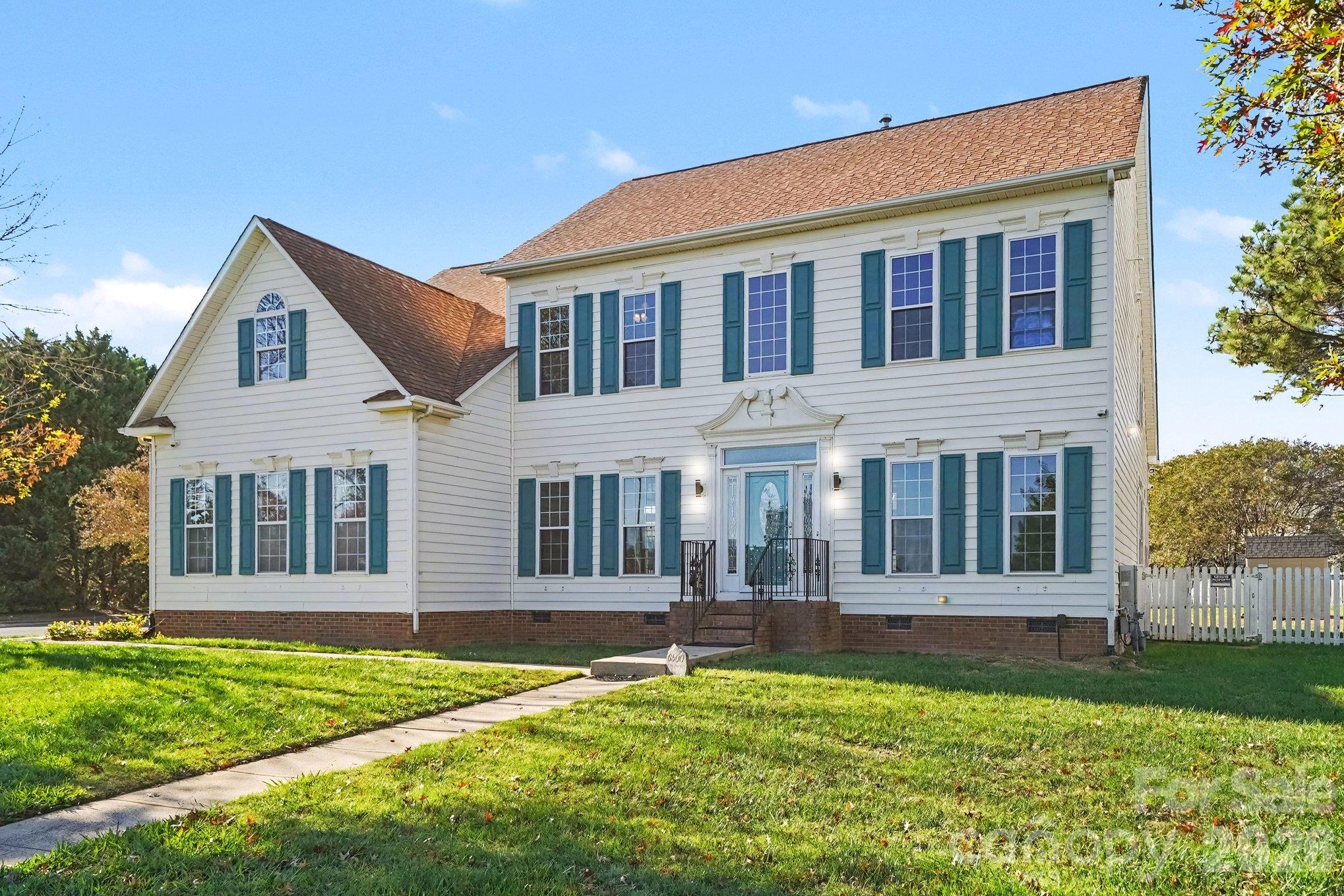 Single Family Residence at 6500 Courtland Street, Indian Trail, photo 3 of 32
