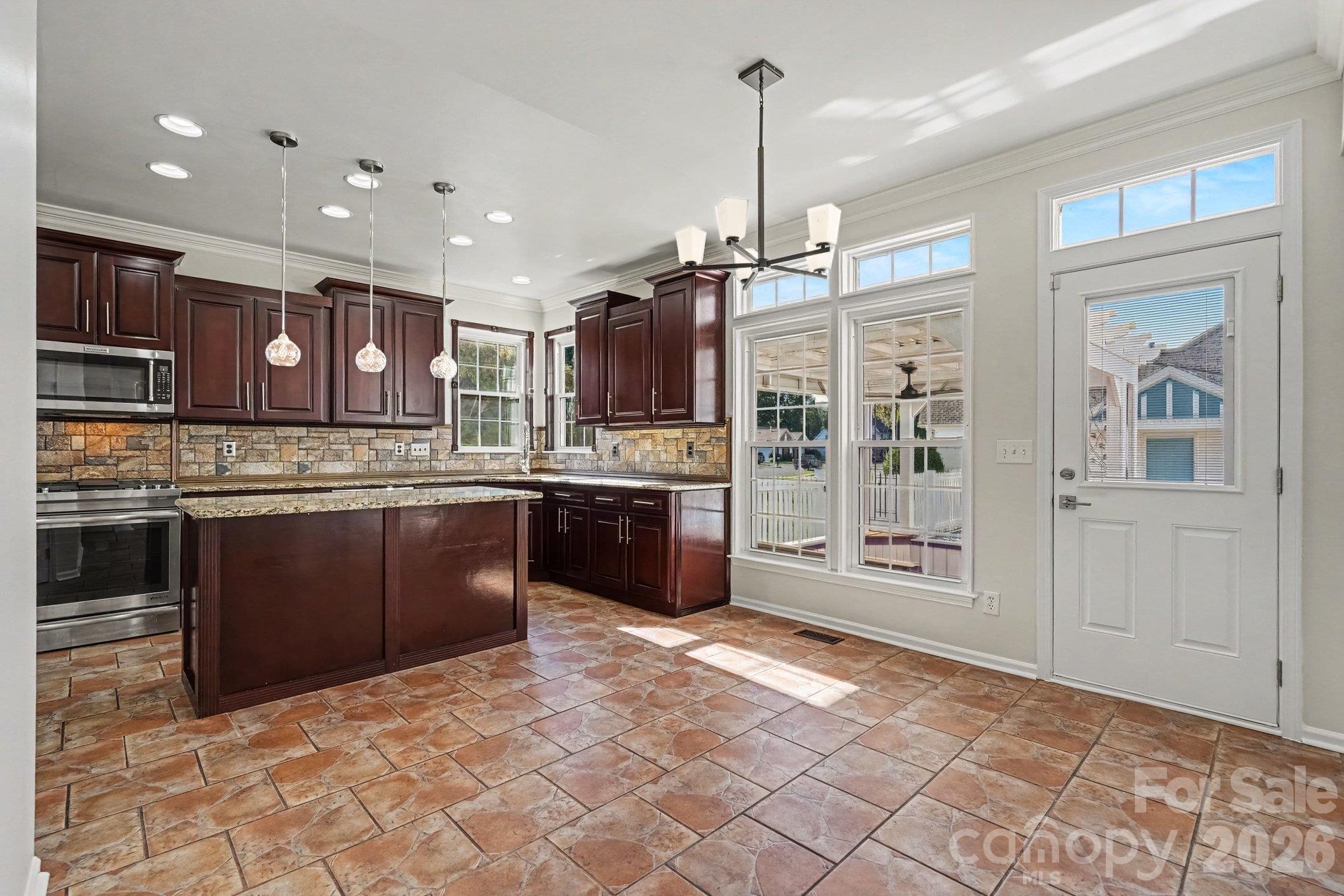 Single Family Residence at 6500 Courtland Street, Indian Trail, photo 14 of 32