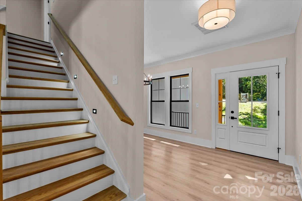 Single Family Residence at 210 Birchwood Lane, Mocksville, photo 6 of 48