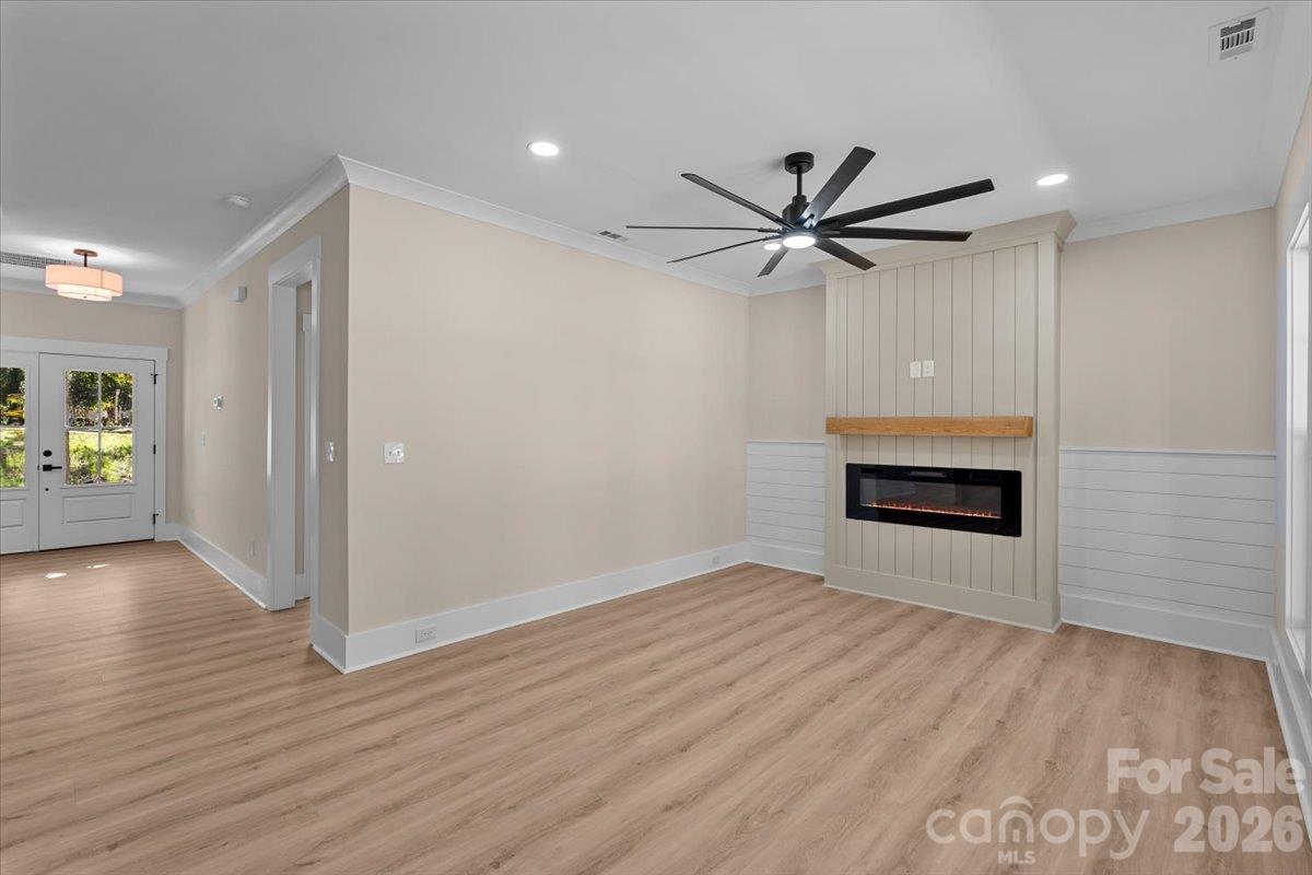 Single Family Residence at 210 Birchwood Lane, Mocksville, photo 11 of 48