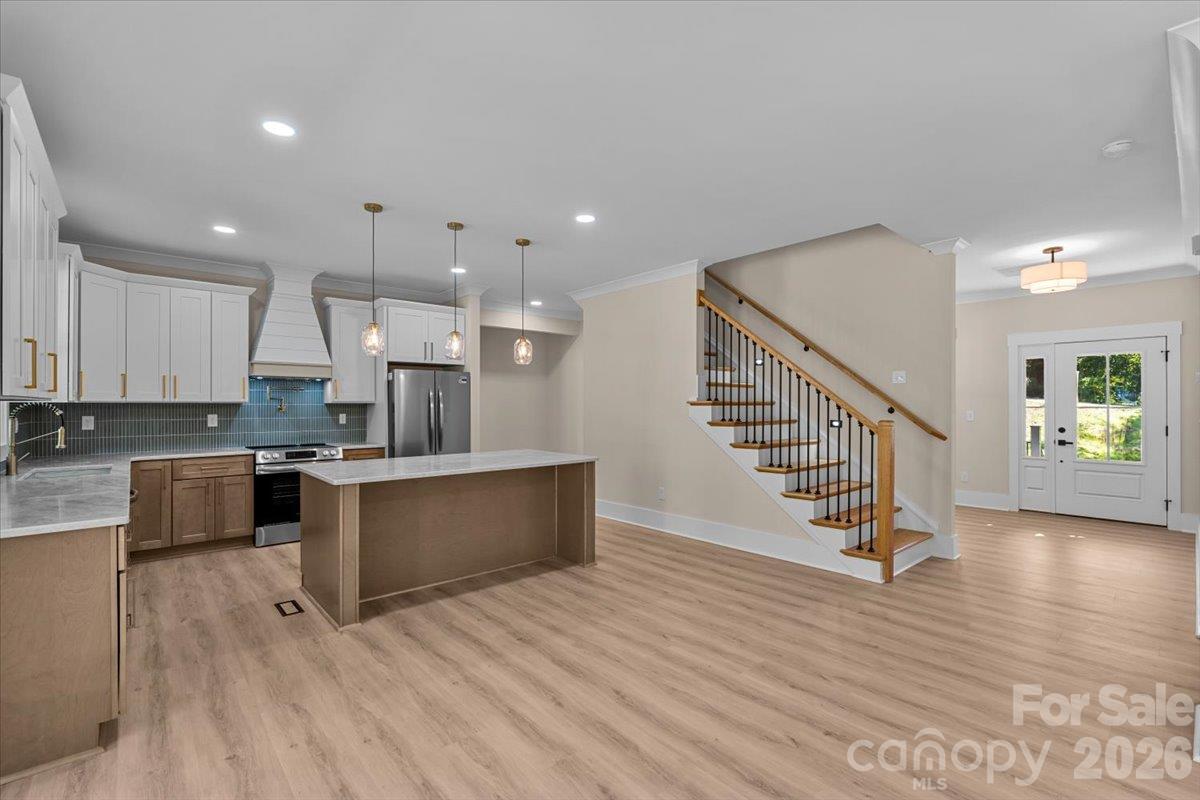 Single Family Residence at 210 Birchwood Lane, Mocksville, photo 15 of 48
