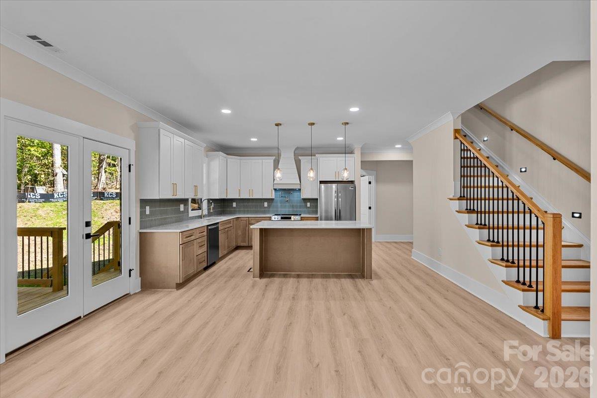 Single Family Residence at 210 Birchwood Lane, Mocksville, photo 16 of 48