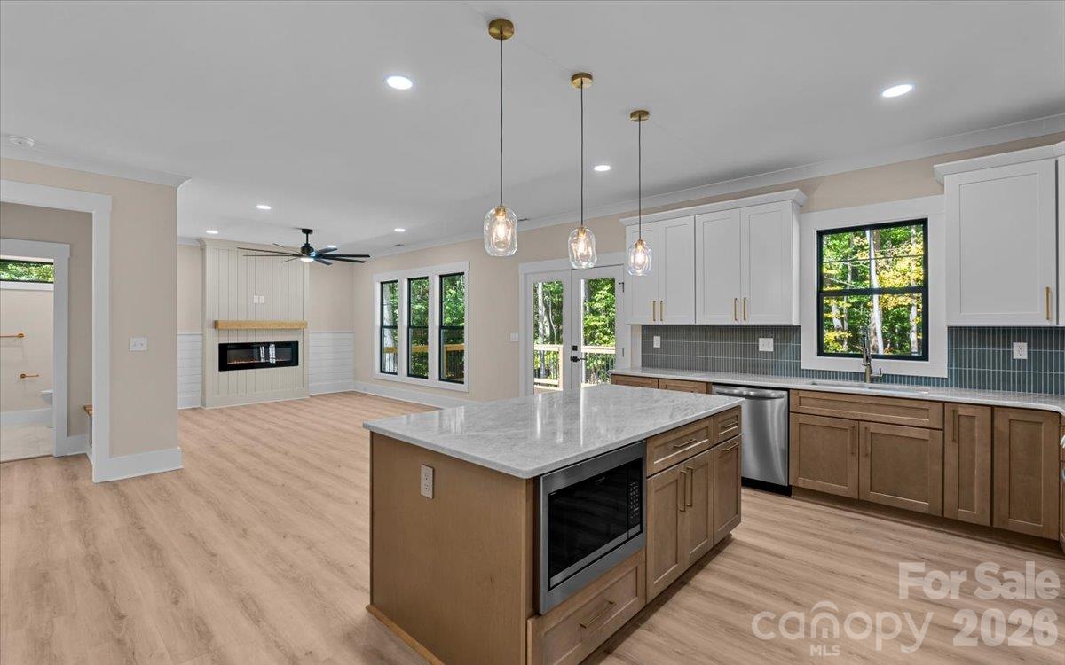 Single Family Residence at 210 Birchwood Lane, Mocksville, photo 20 of 48