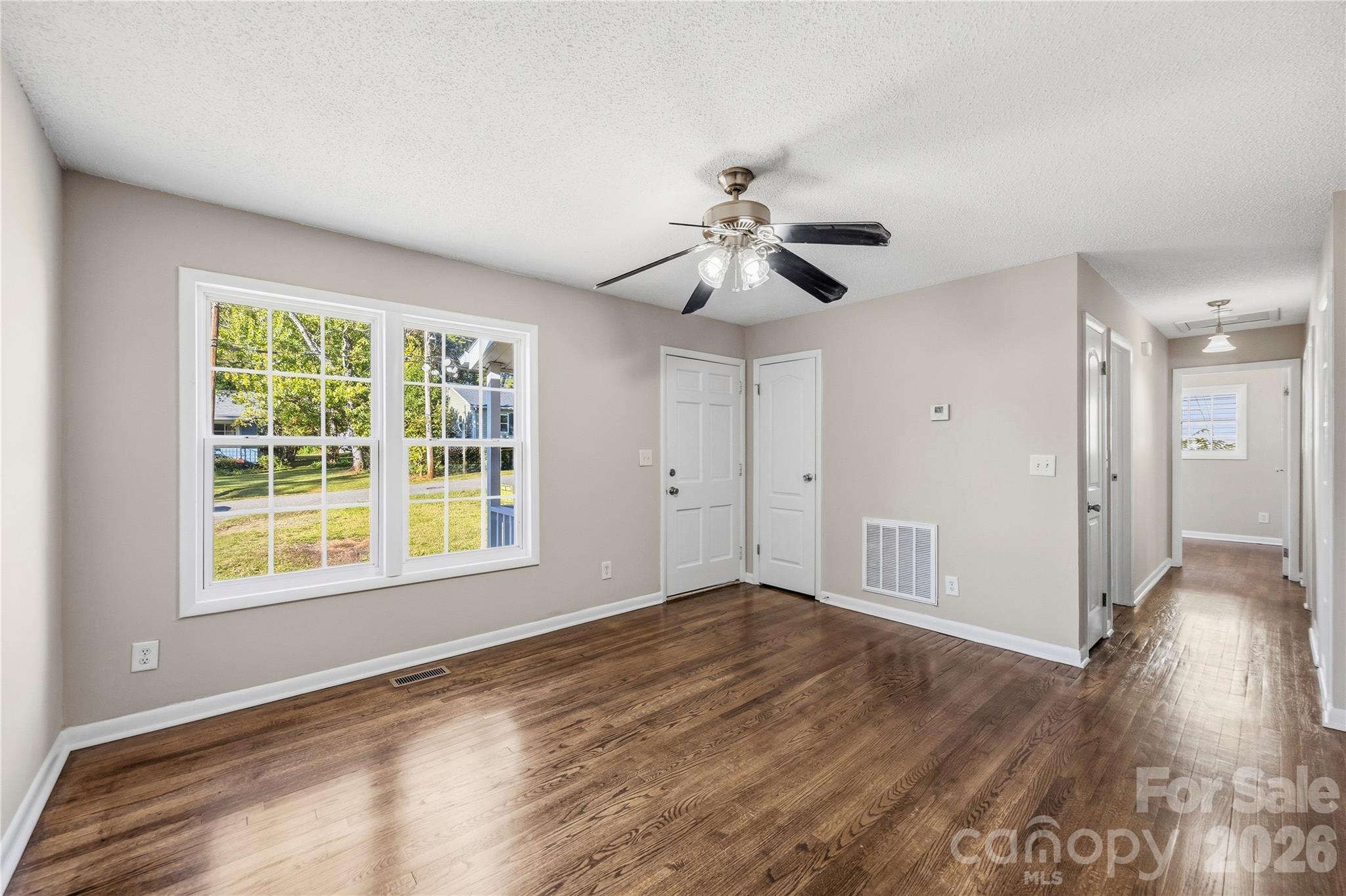 Single Family Residence at 211 Morris Street, Kings Mountain, photo 3 of 24