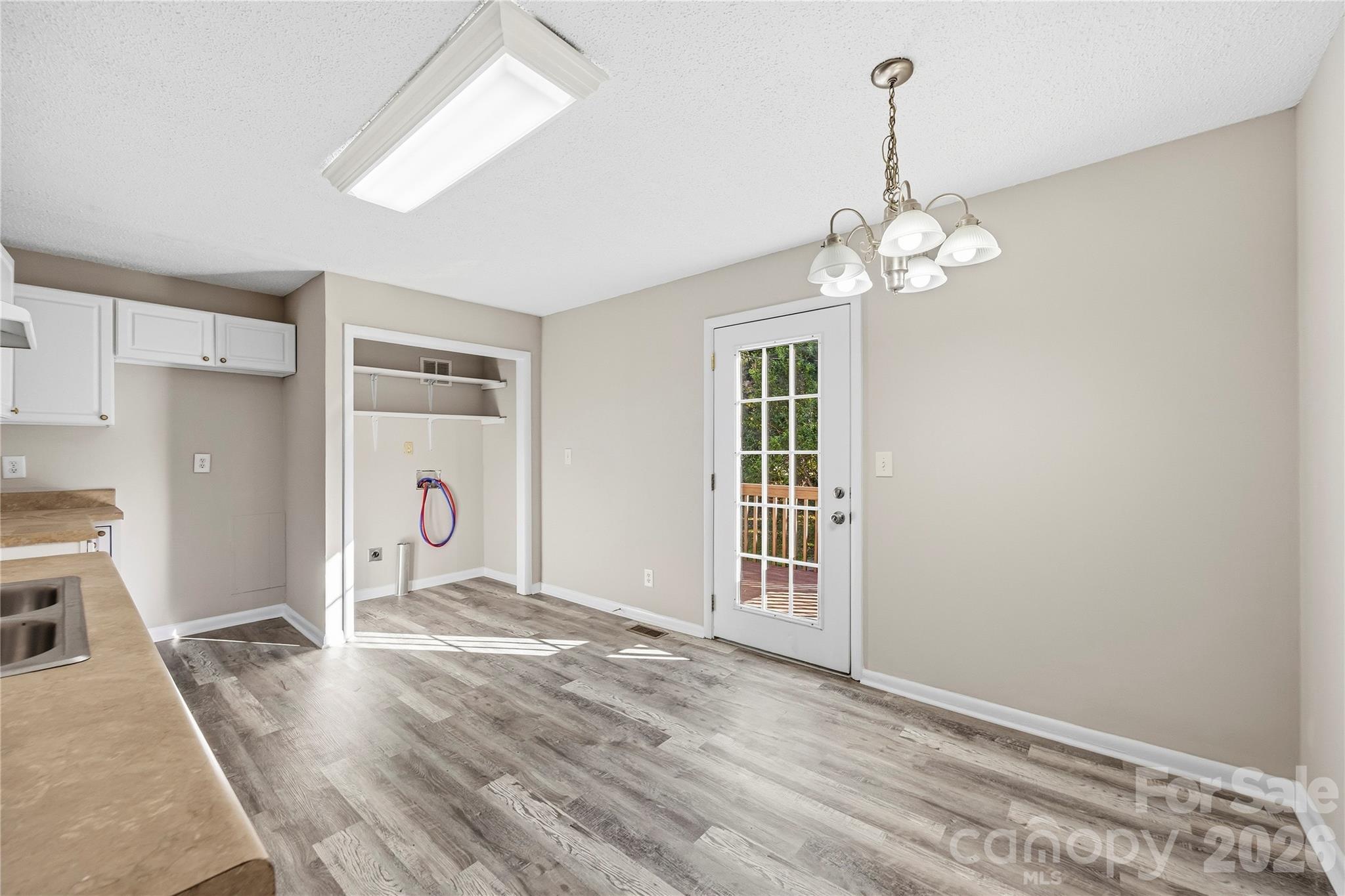 Single Family Residence at 211 Morris Street, Kings Mountain, photo 4 of 24