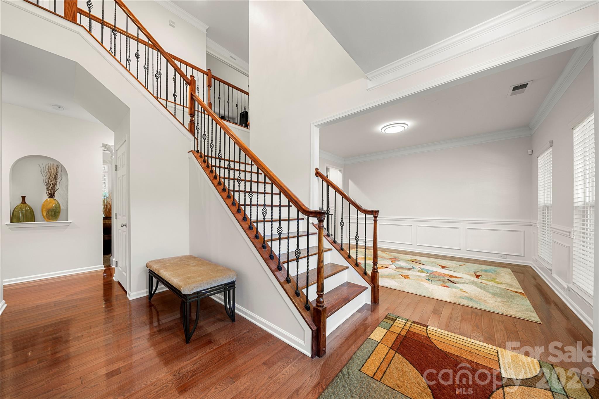 Single Family Residence at 10722 Drake Hill Drive, Huntersville, photo 4 of 46