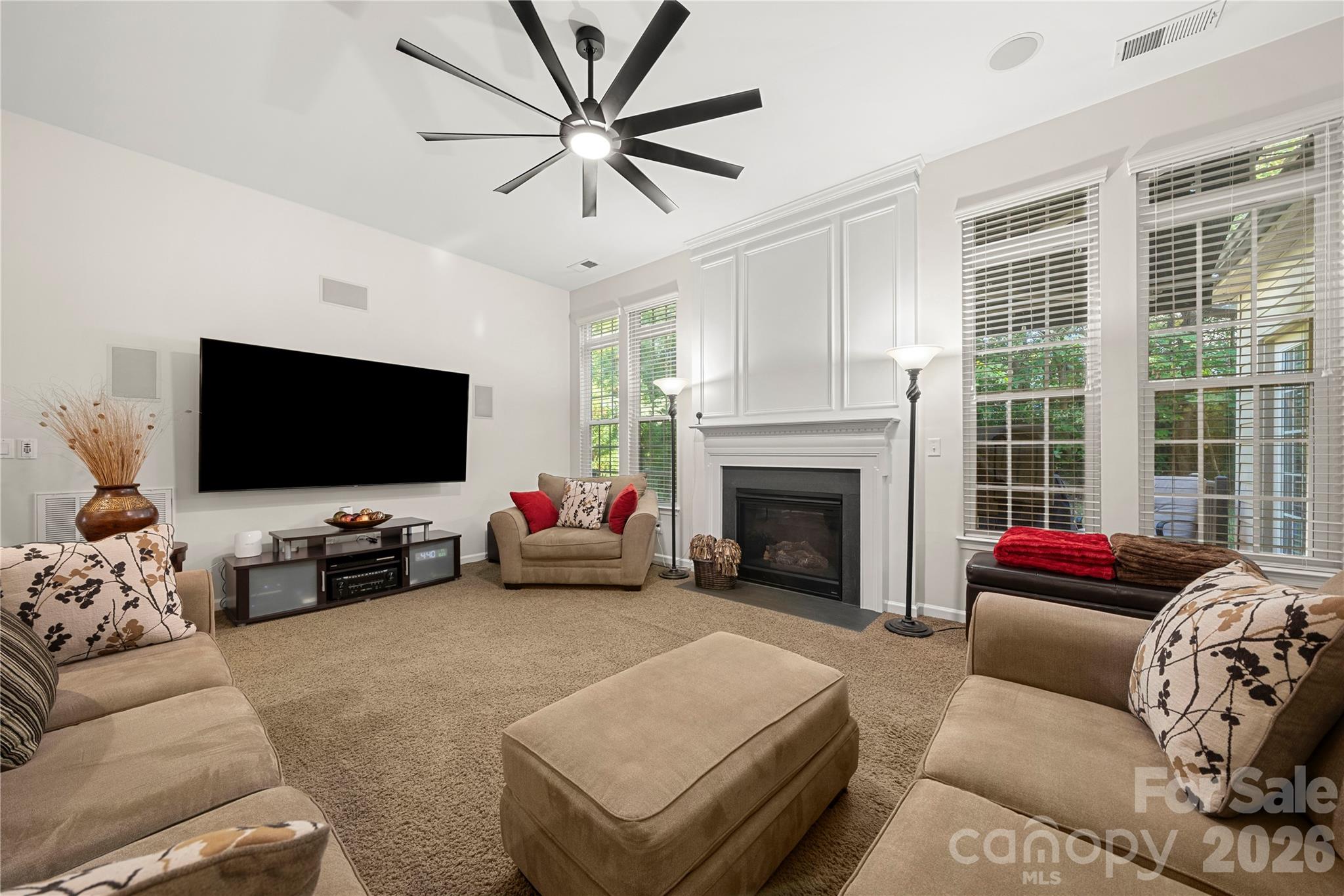Single Family Residence at 10722 Drake Hill Drive, Huntersville, photo 9 of 46