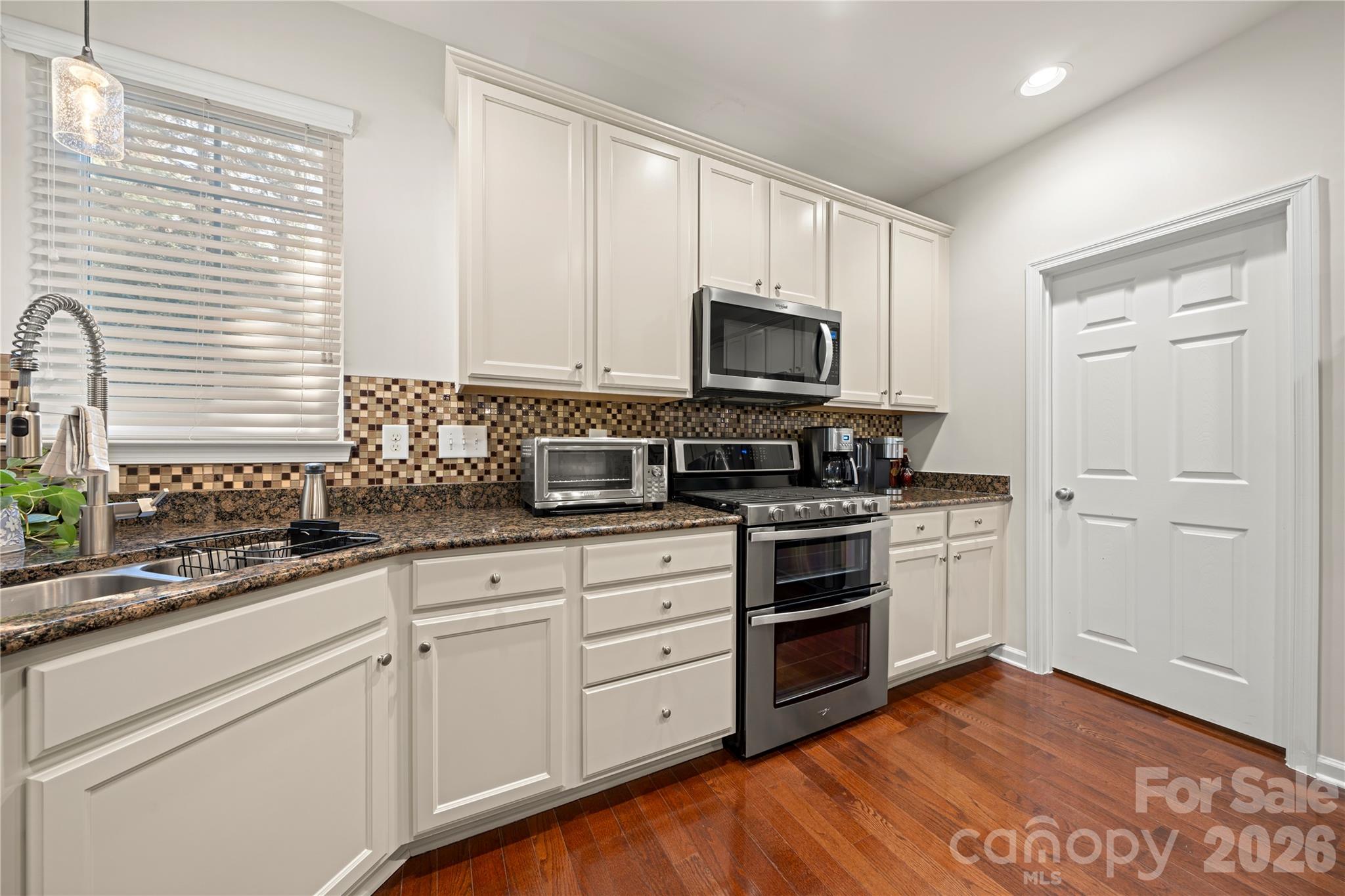 Single Family Residence at 10722 Drake Hill Drive, Huntersville, photo 19 of 46