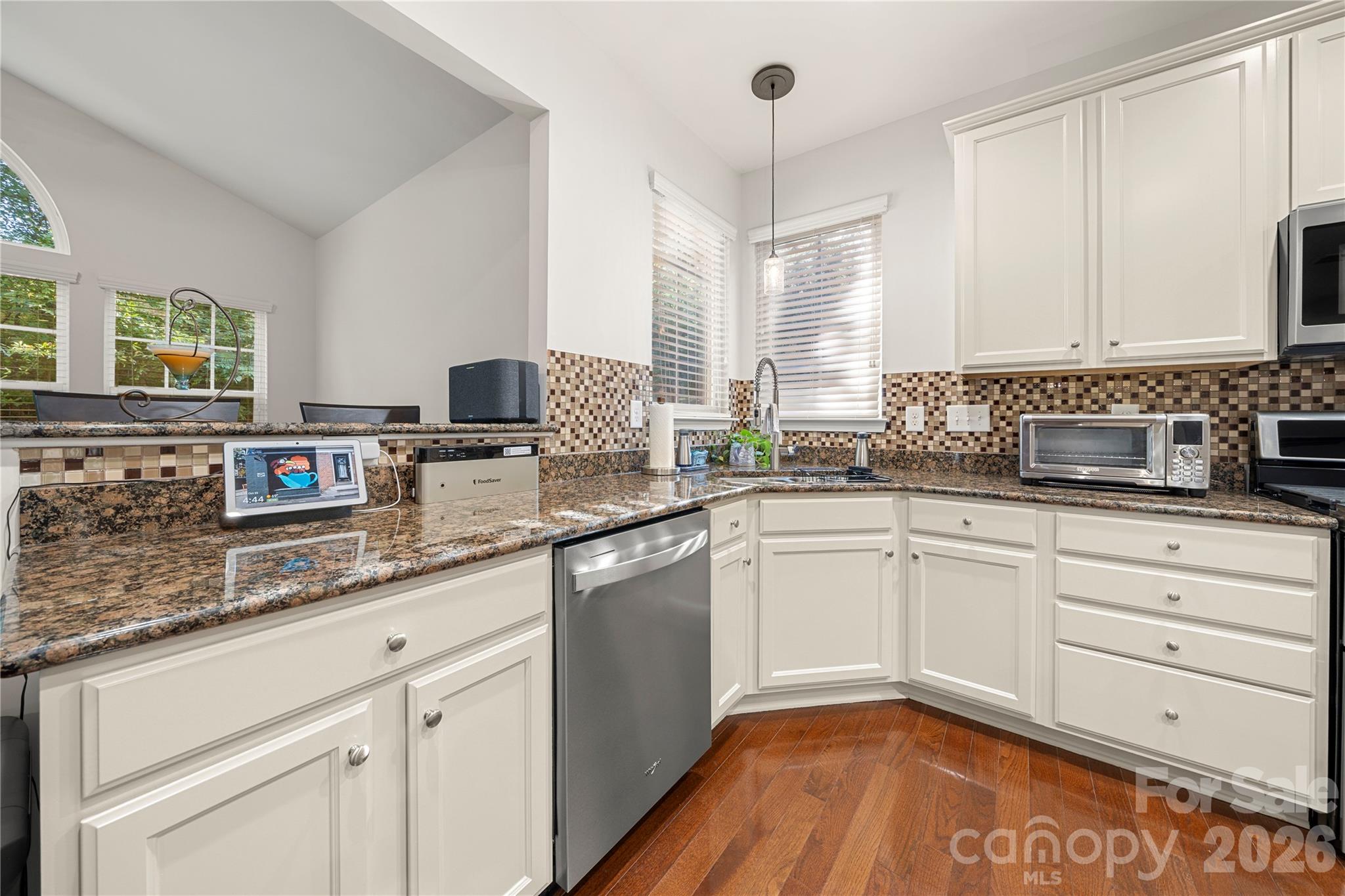 Single Family Residence at 10722 Drake Hill Drive, Huntersville, photo 21 of 46
