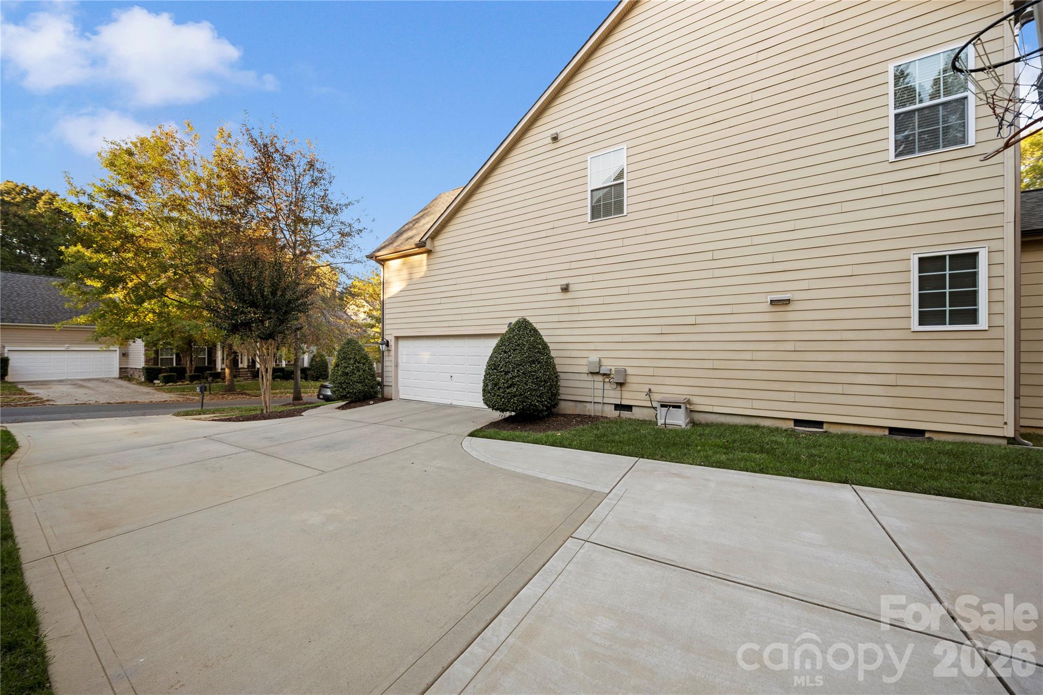 Single Family Residence at 10722 Drake Hill Drive, Huntersville, photo 43 of 46