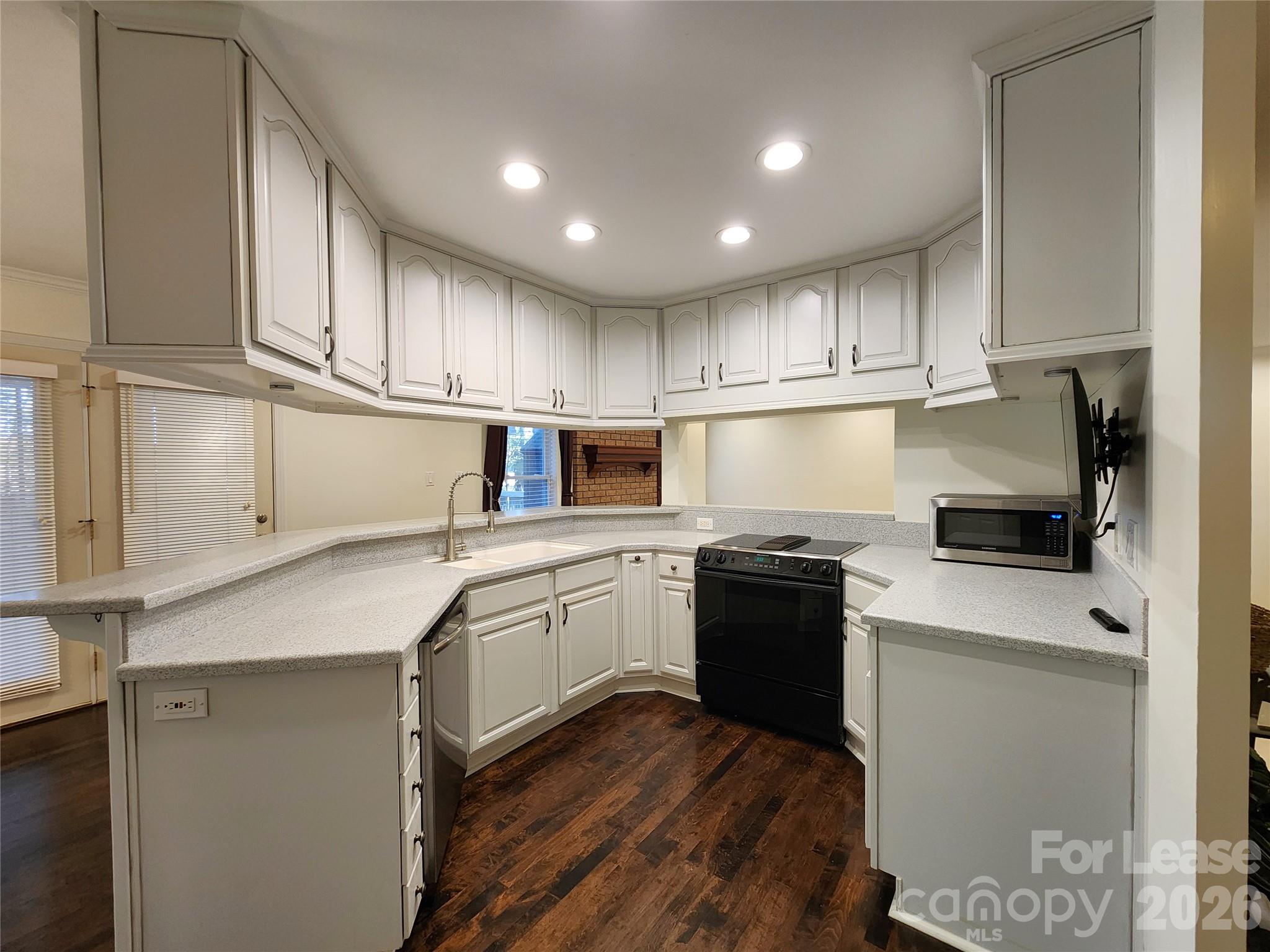 Single Family Residence at 4512 Wrangler Drive SW, Concord, photo 7 of 37