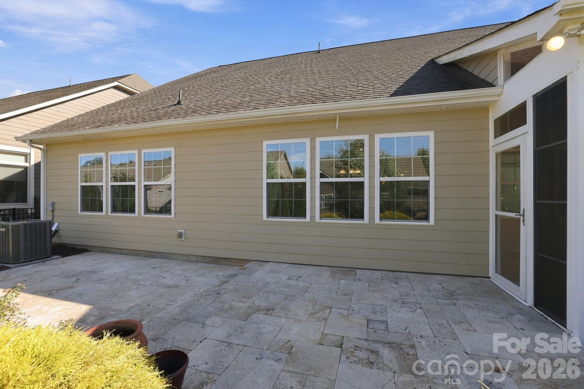Single Family Residence at 3103 Arches Bluff Circle, Lancaster, photo 34 of 48
