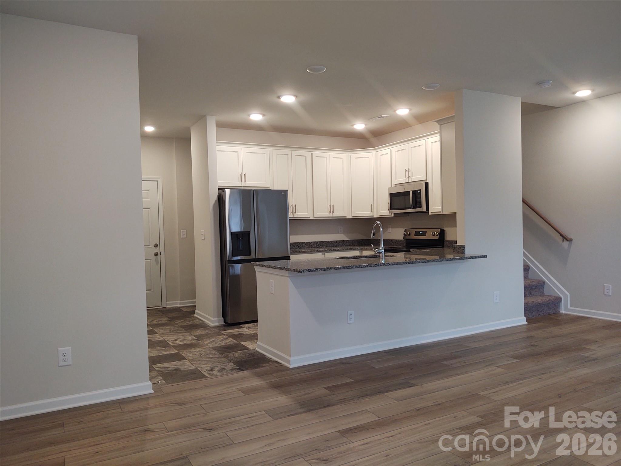 Single Family Residence at 1113 Verdigris Drive, Gastonia, photo 5 of 23